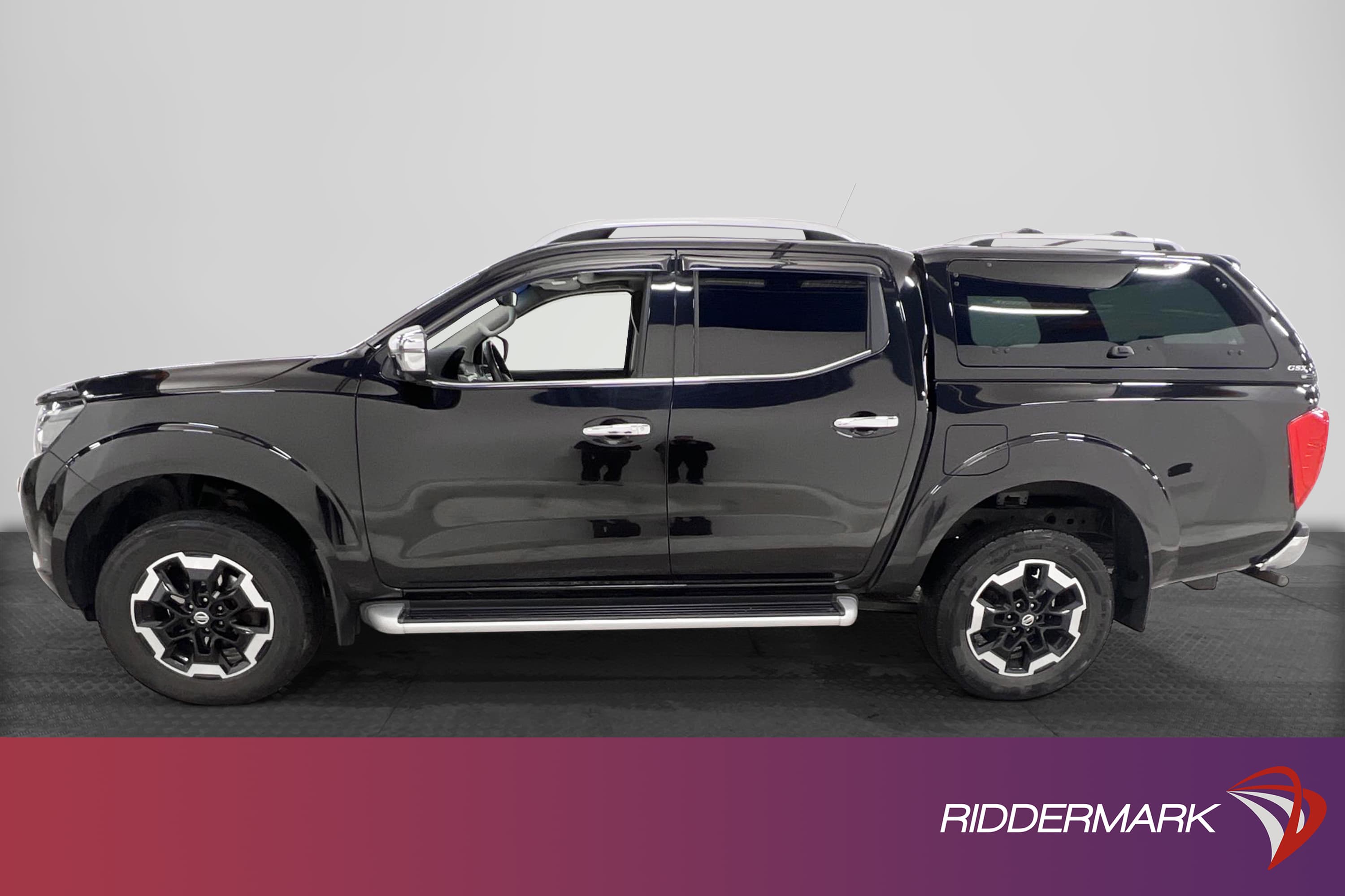 Nissan Navara 2.3 dCi Diff Tekna Navi Taklucka Kåpa Moms