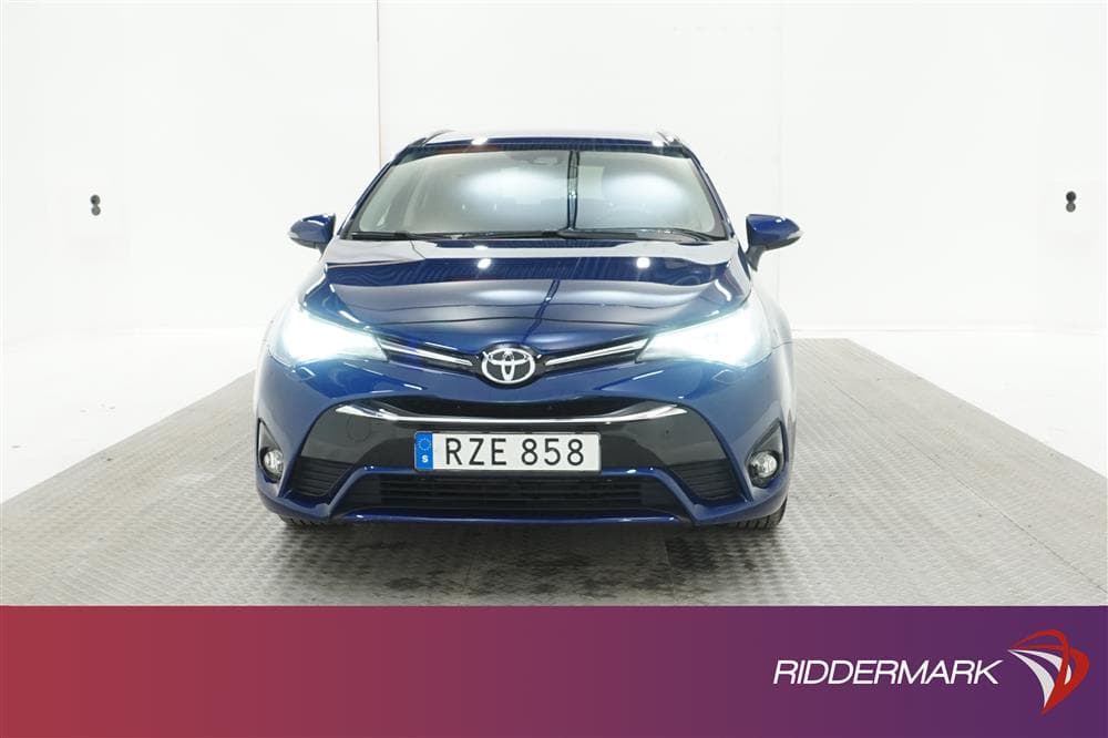 Toyota Avensis 2.0 Touring 152hk