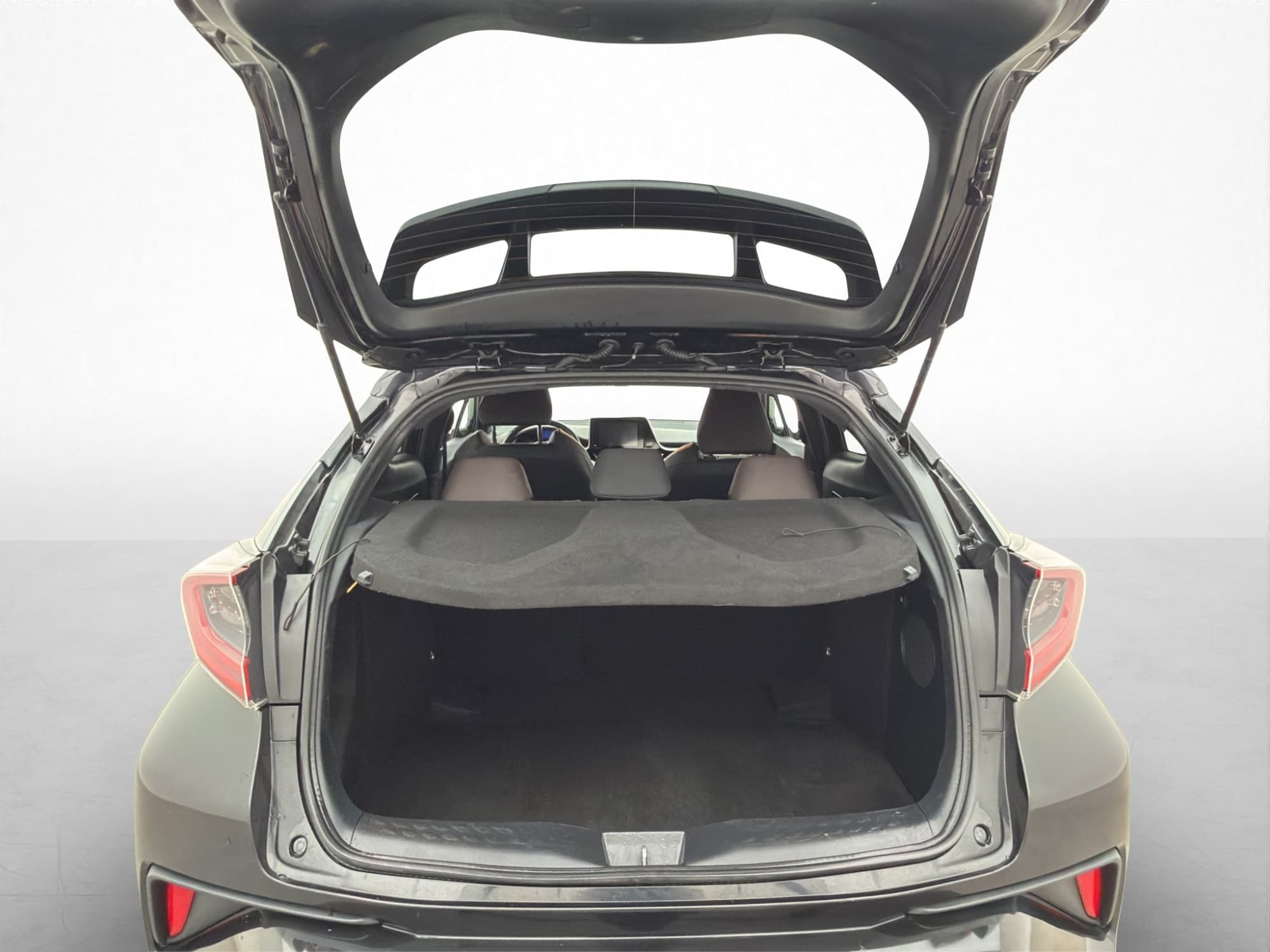 Toyota C-HR Executive Hybrid 122hk Kamera Keyless JBL