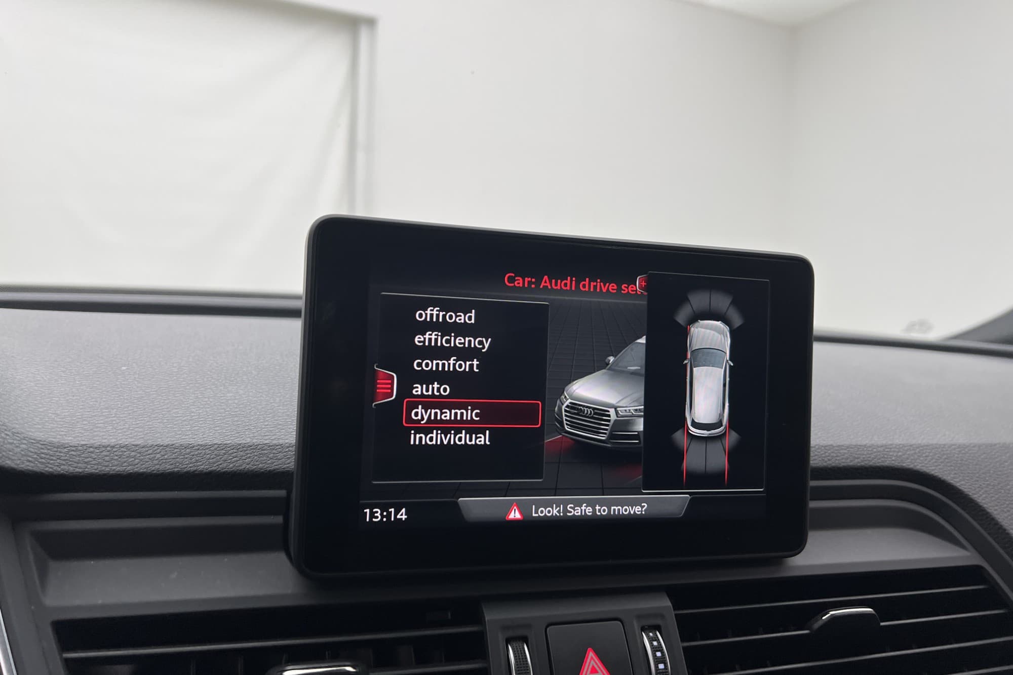 Audi Q5 55 TFSI e Q 367hk S-Line P-Sensorer Dragkrok MOMS