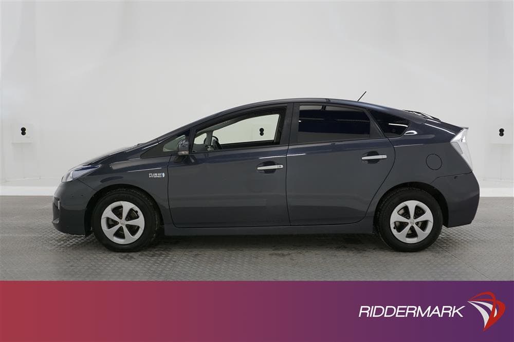 Toyota Prius Plug-in 136hk