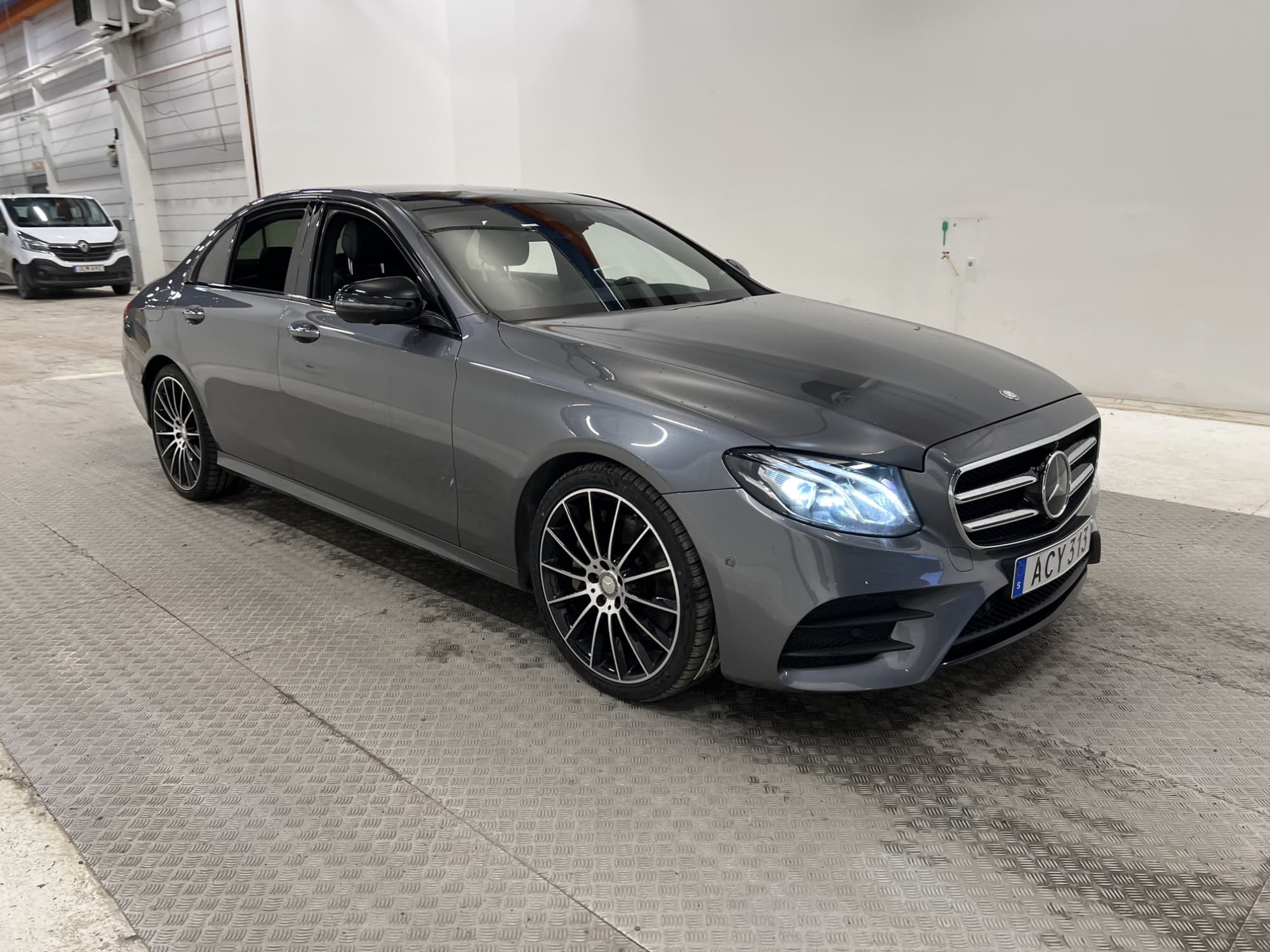 Mercedes-Benz E 350 d 258hk