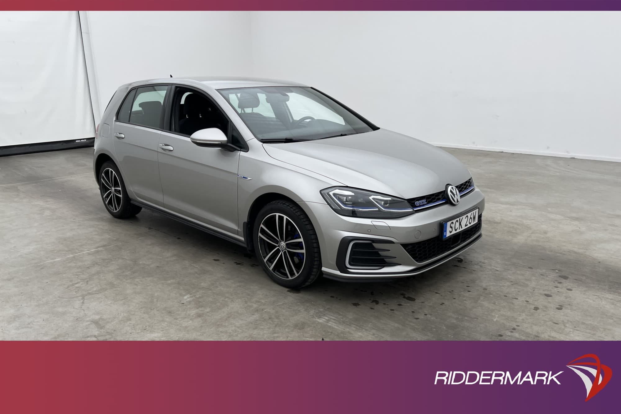 Volkswagen Golf GTE 204hk
