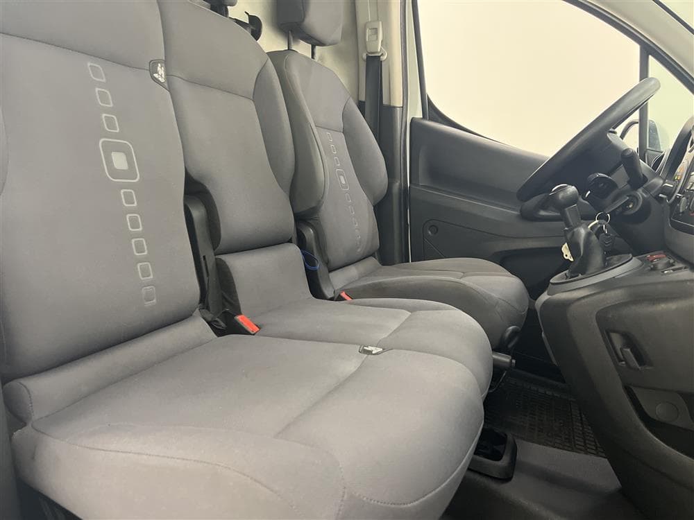Citroën Berlingo 1.6 HDi 4X4 90hk Drag Nyservad PDC Värmare interiör