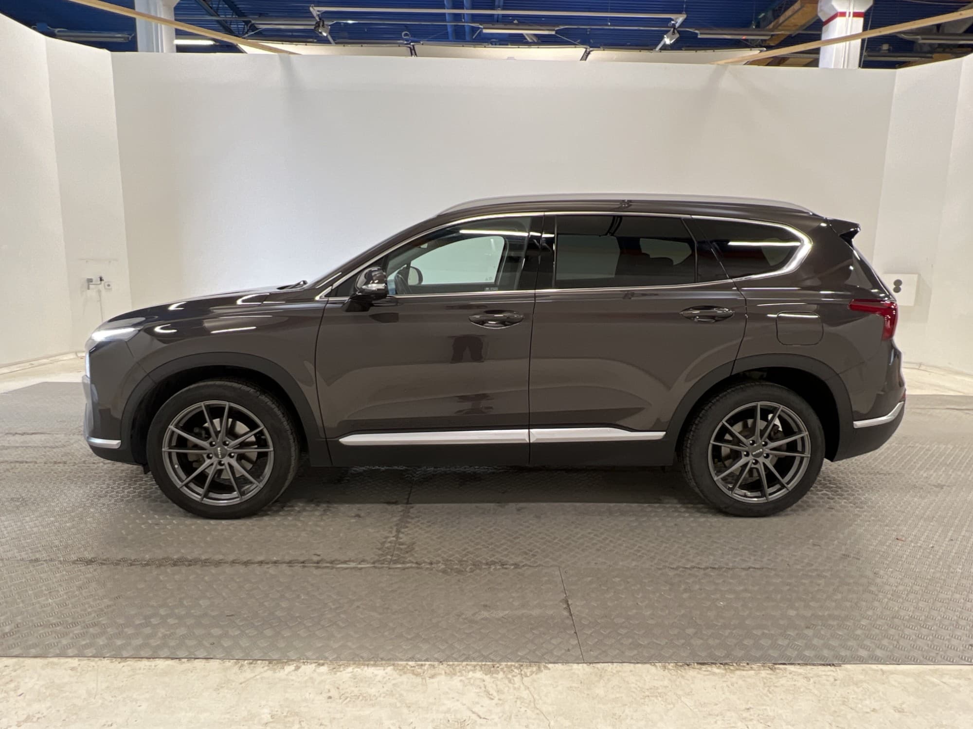 Hyundai Santa Fe HEV AWD 230hk 7-Sits Pano Skinn 360° Drag