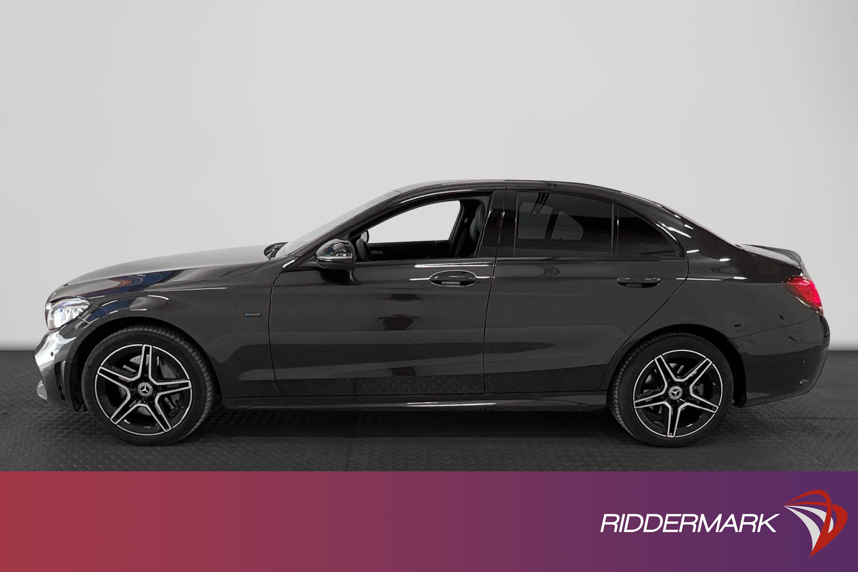 Mercedes-Benz C300e AMG 4M320hk Burmester Navi Alcantara