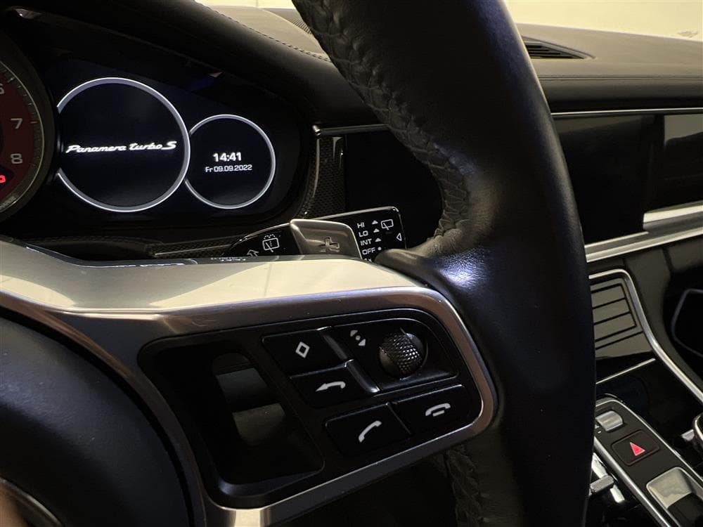 Porsche Panamera Turbo S E-Hybrid 680hk Kolfiber Pano Burmes