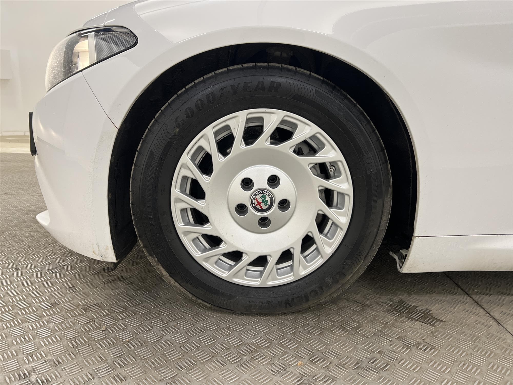 Alfa Romeo Giulia 2.2 JTDM 150hk B-Kamera Välserv 0,35L/mil