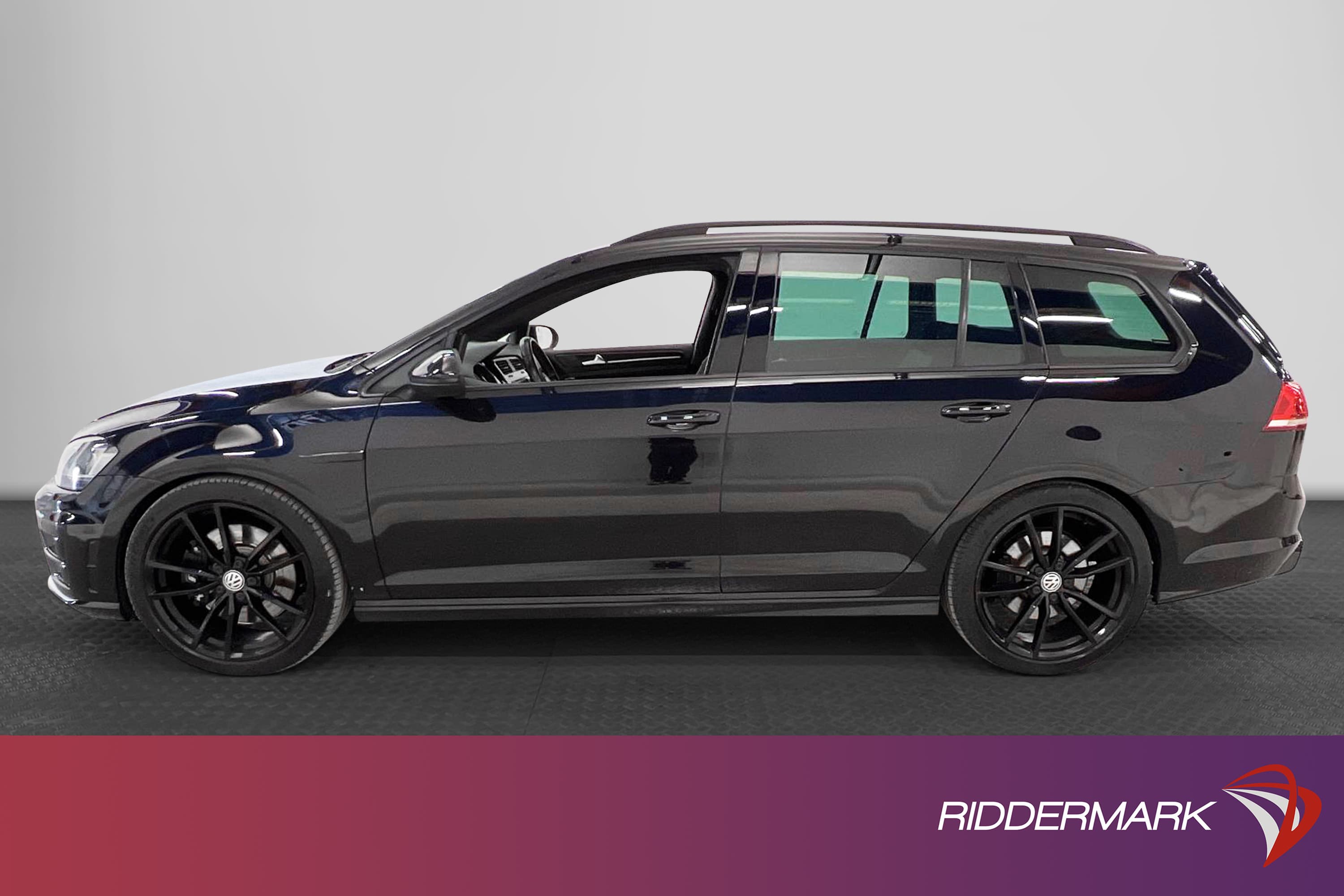 Volkswagen Golf R Sportscombi 2.0 300hk 4M