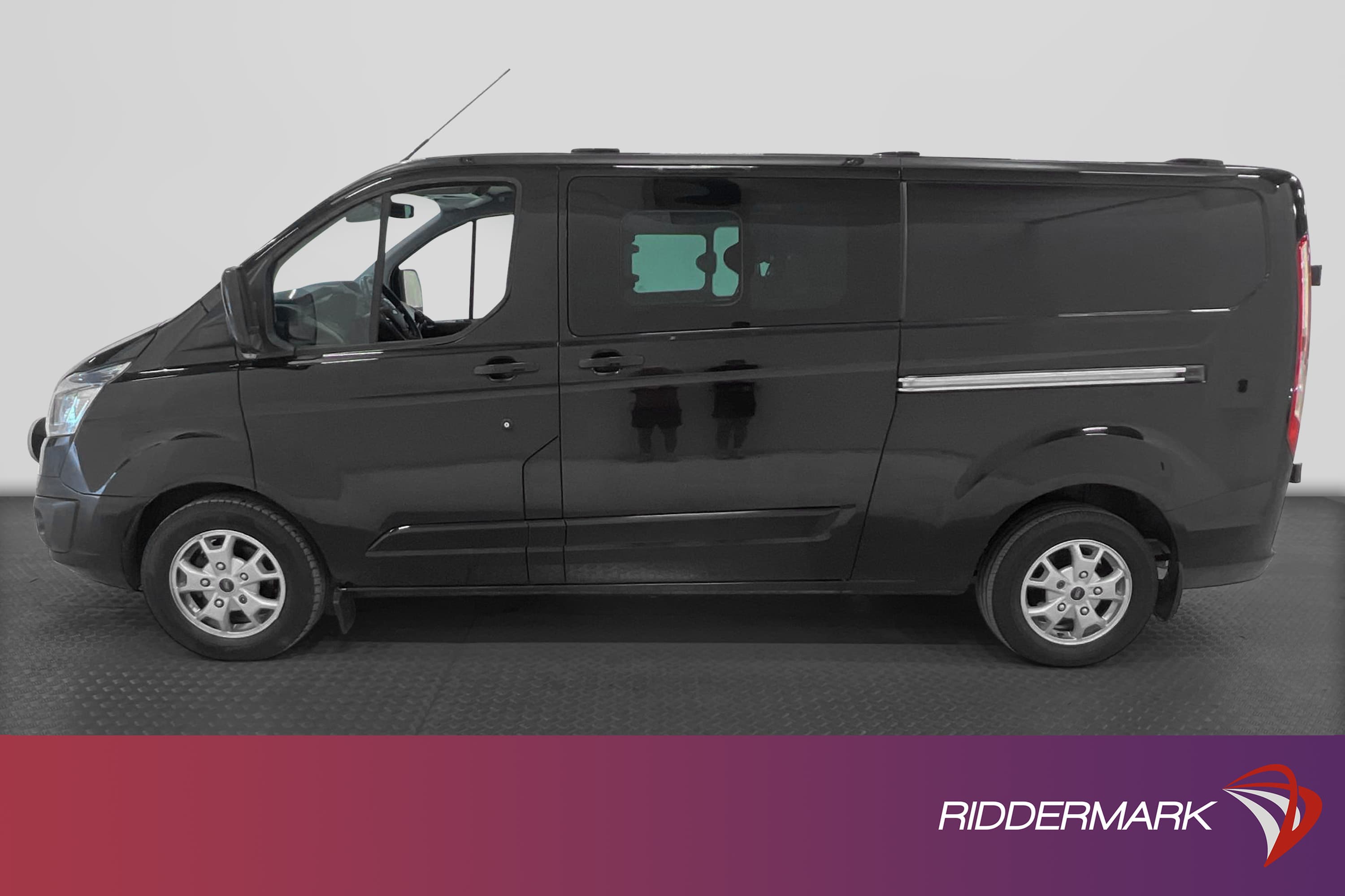Ford Transit Custom Crew Van 2.2TDCi Värmare Limited Drag