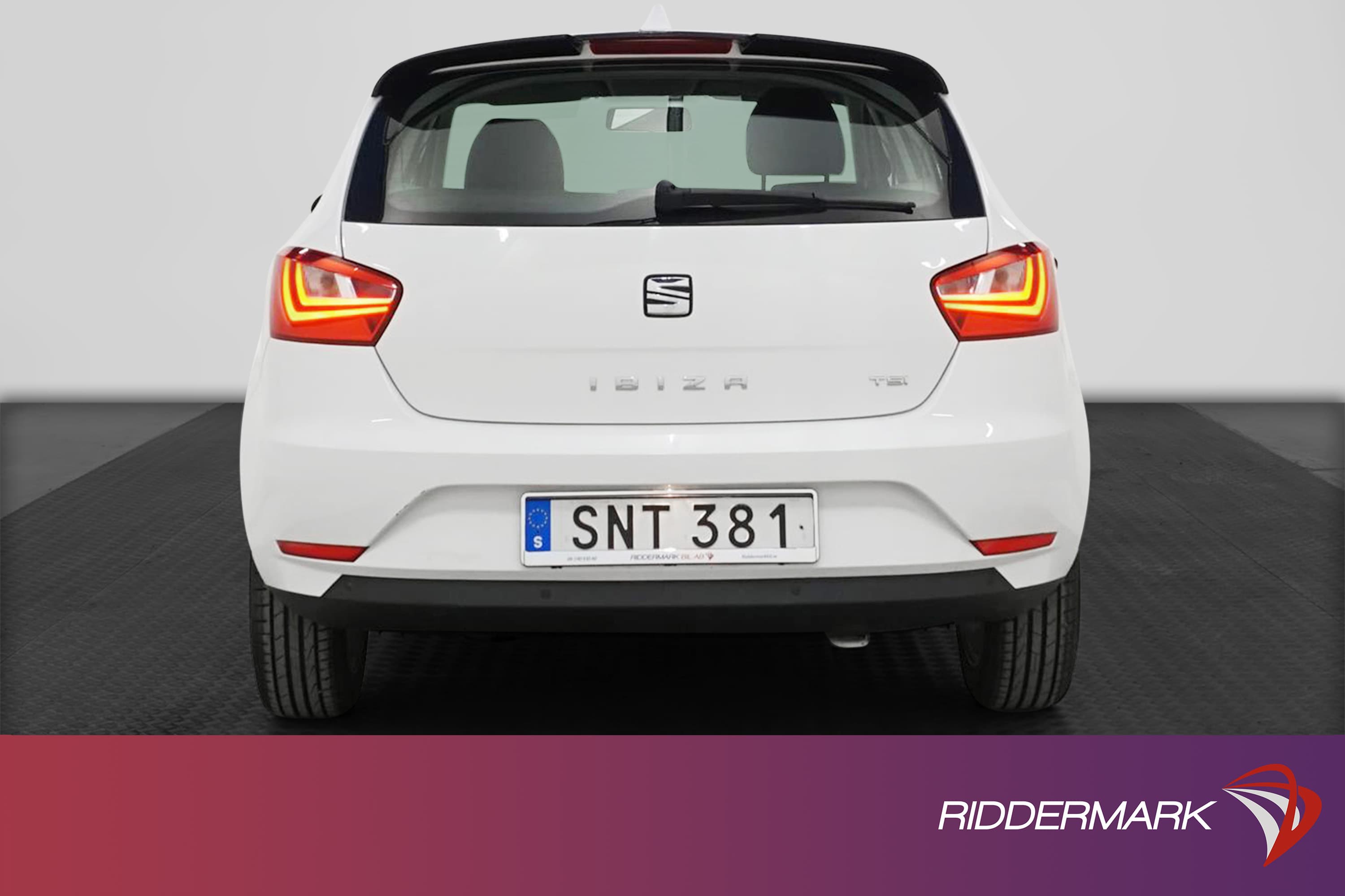 SEAT Ibiza 1.2 TSI 105hk Halvskinn Nybes Låg Skatt 0,42L/mil