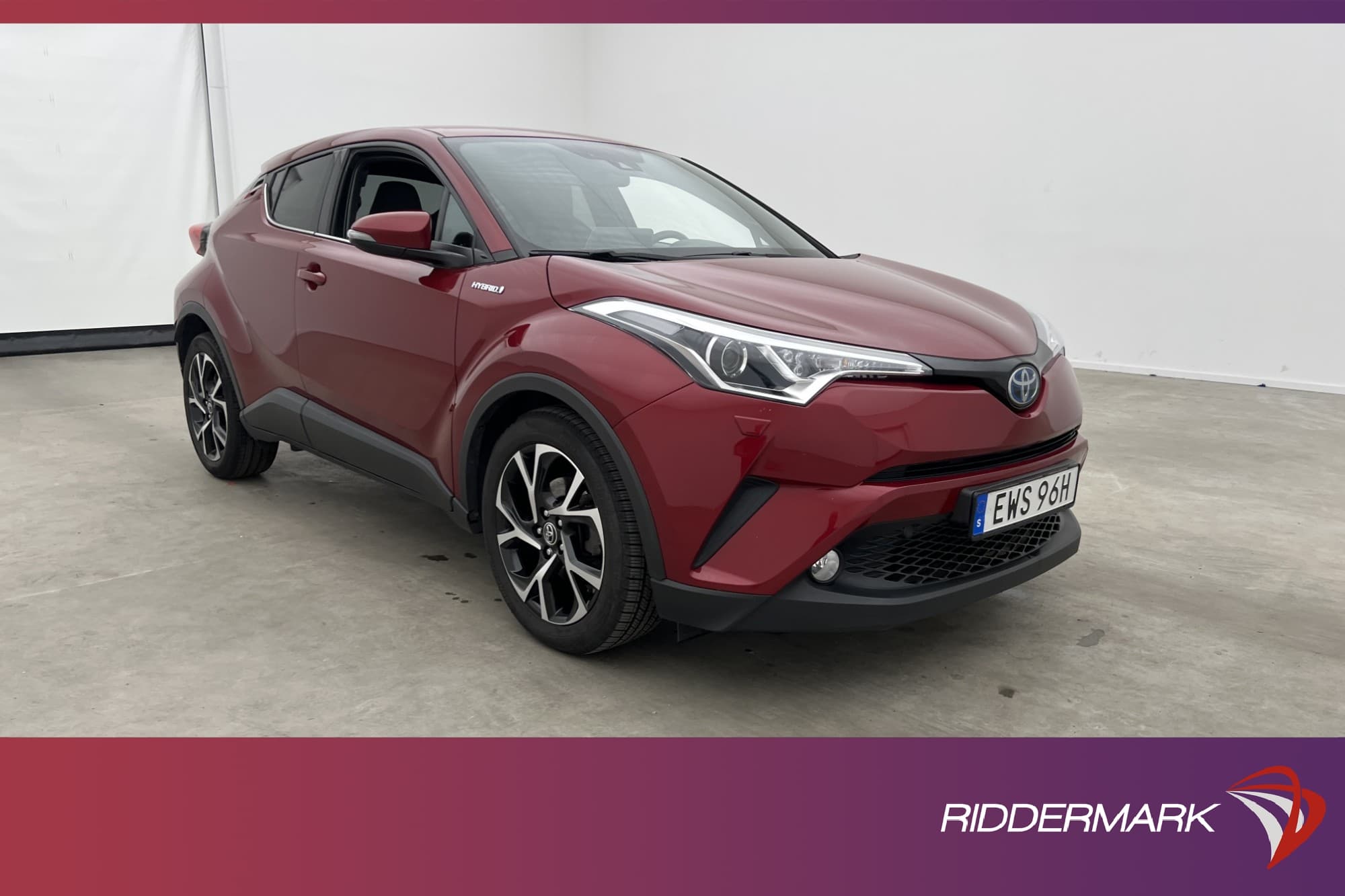 Toyota C-HR Hybrid 122hk