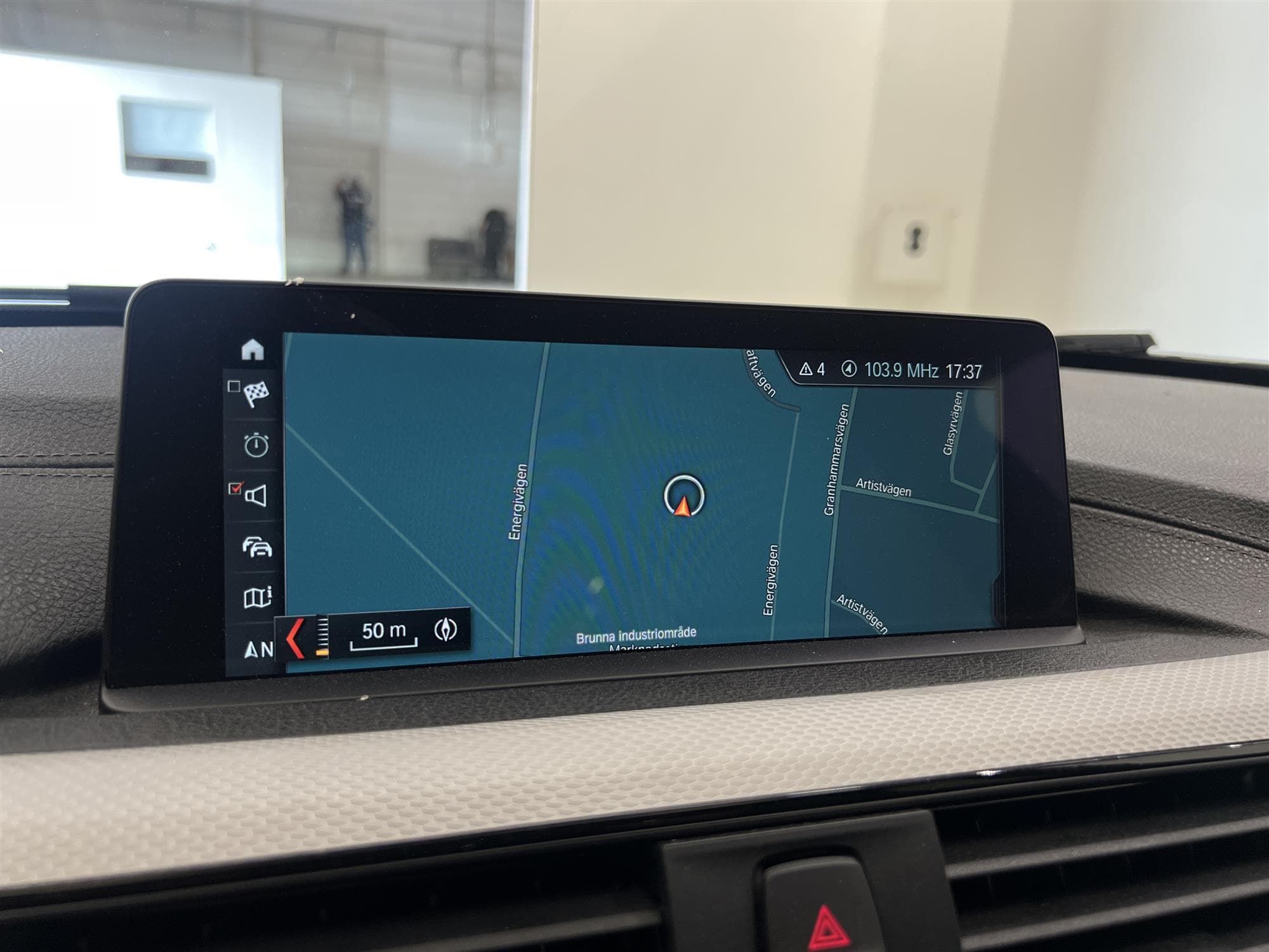 BMW 330i xDrive 252hk M Sport Cockpit Drag H/K Navi Skinn