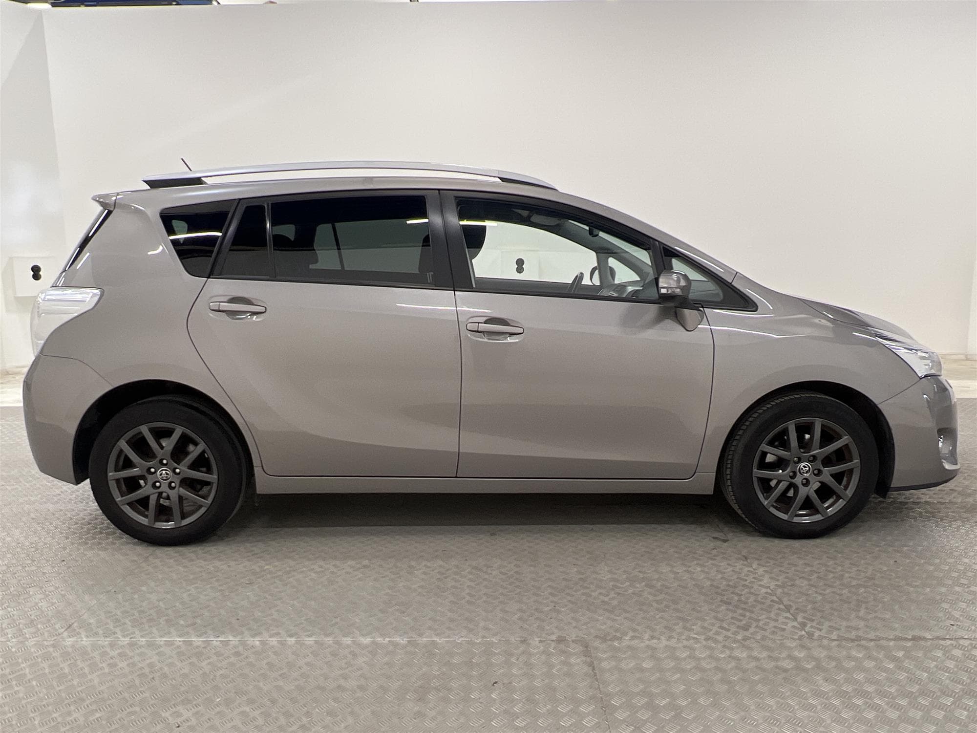 Toyota Verso 1.8 147hk M&K-Värmare Backkamera 0,53L/mil