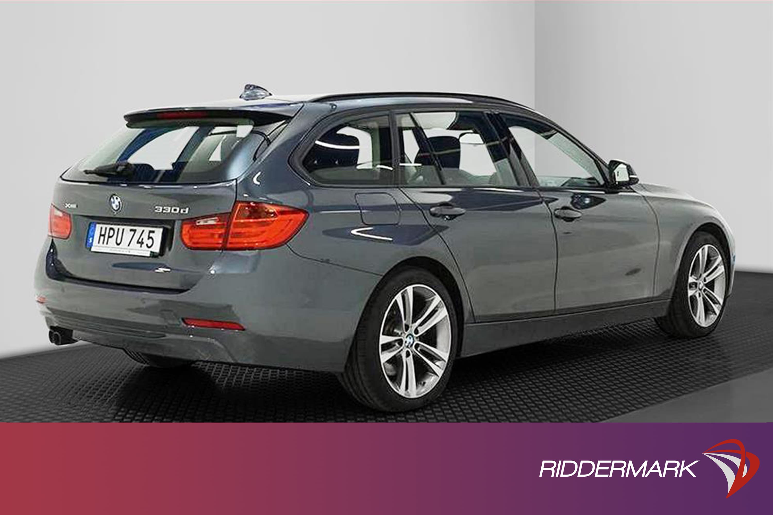 BMW 330 d xDrive Sport Line Panorama Harman/Kardon M-Rattexteriör