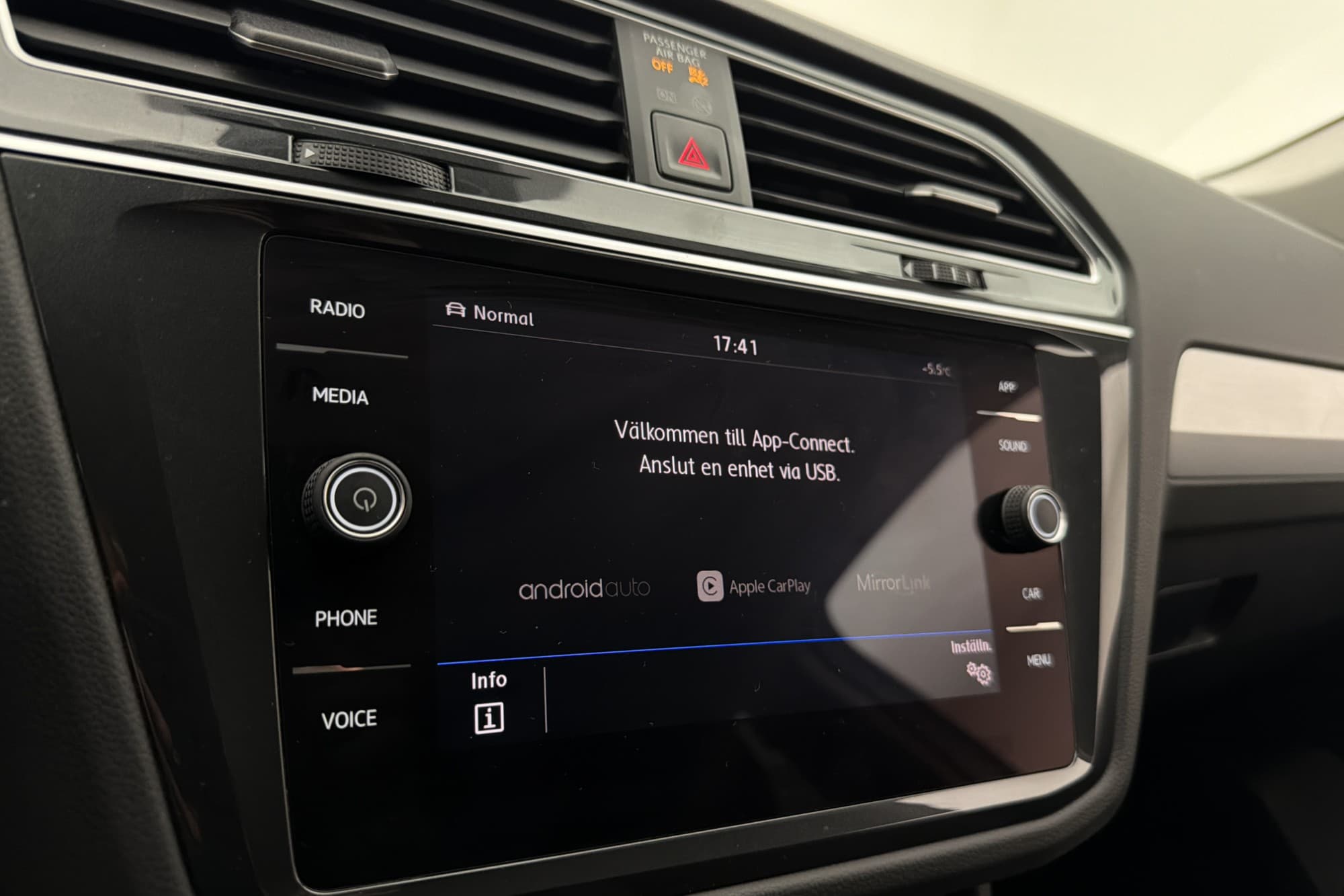 Volkswagen Tiguan 2.0 TSI 4M Värmare Adapt-fart CarPlay MOMS