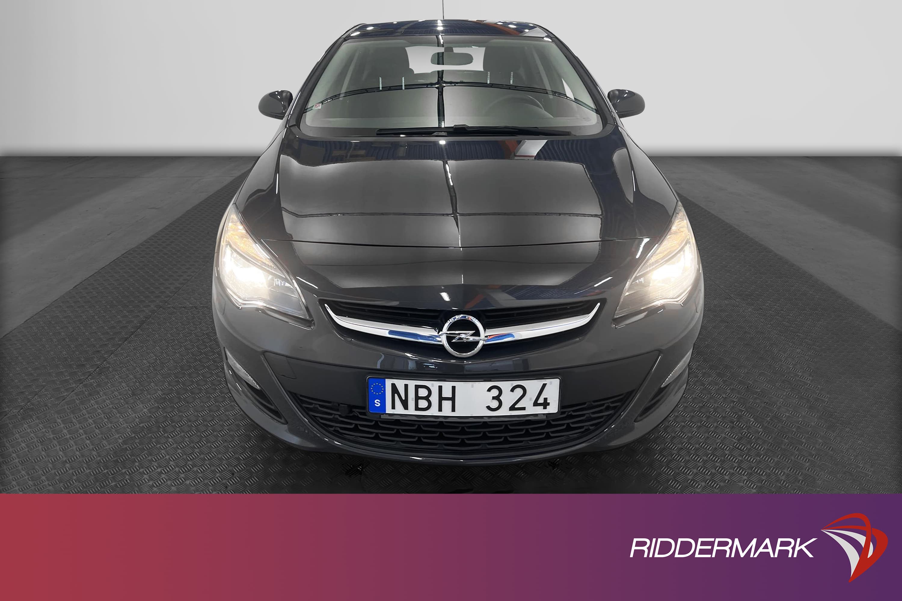 Opel Astra 1.6 115hk 2 Brukare Låg Skatt Nyservad