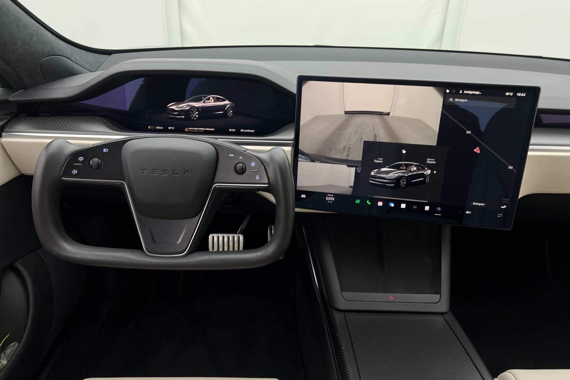 Tesla Model S Plaid Autopilot Luftfjädring Yoke Sv.Såld MOMS