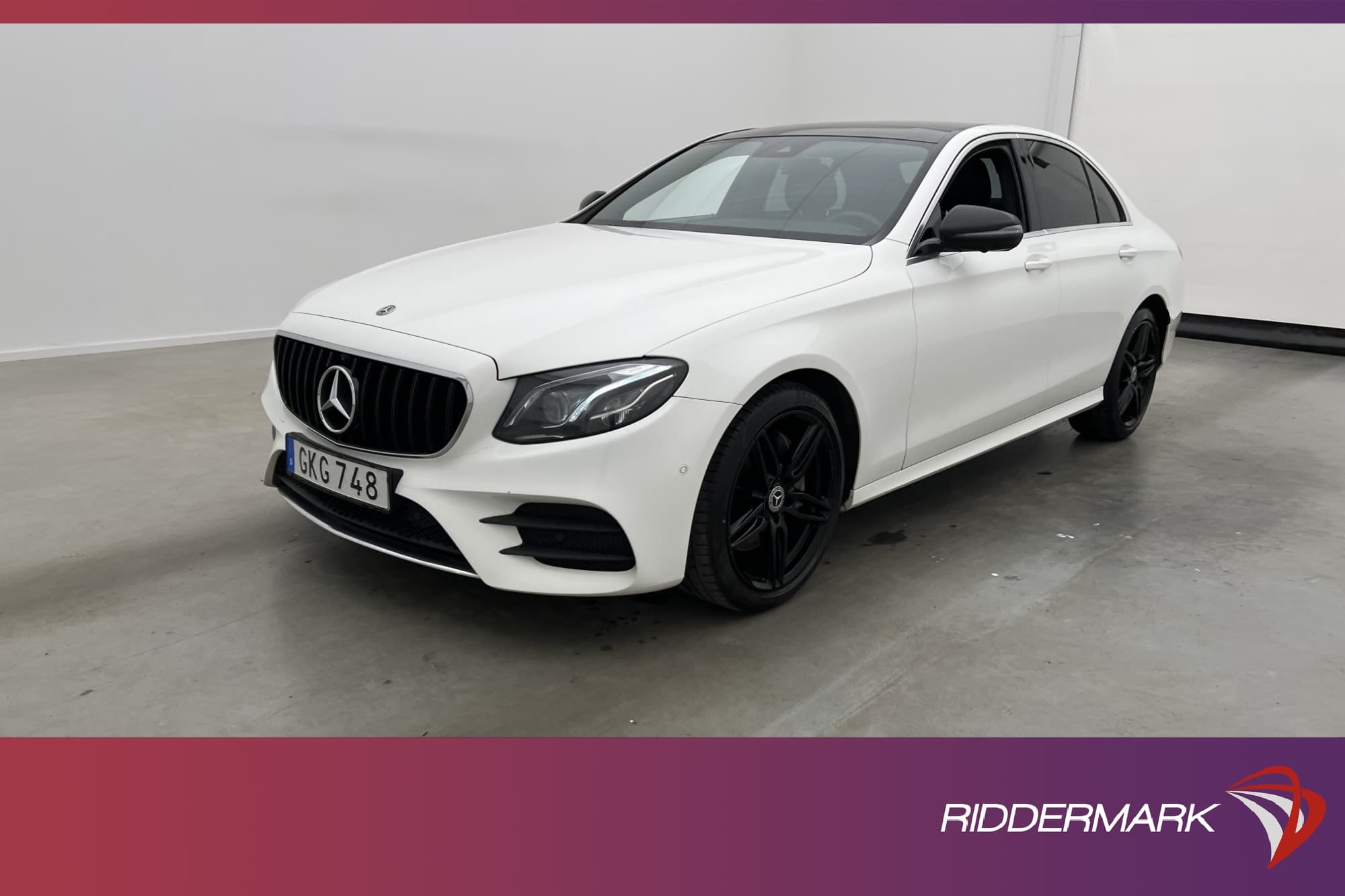 Mercedes-Benz E 220 4MATIC AMG Värmare Burm Pano Drag 360°