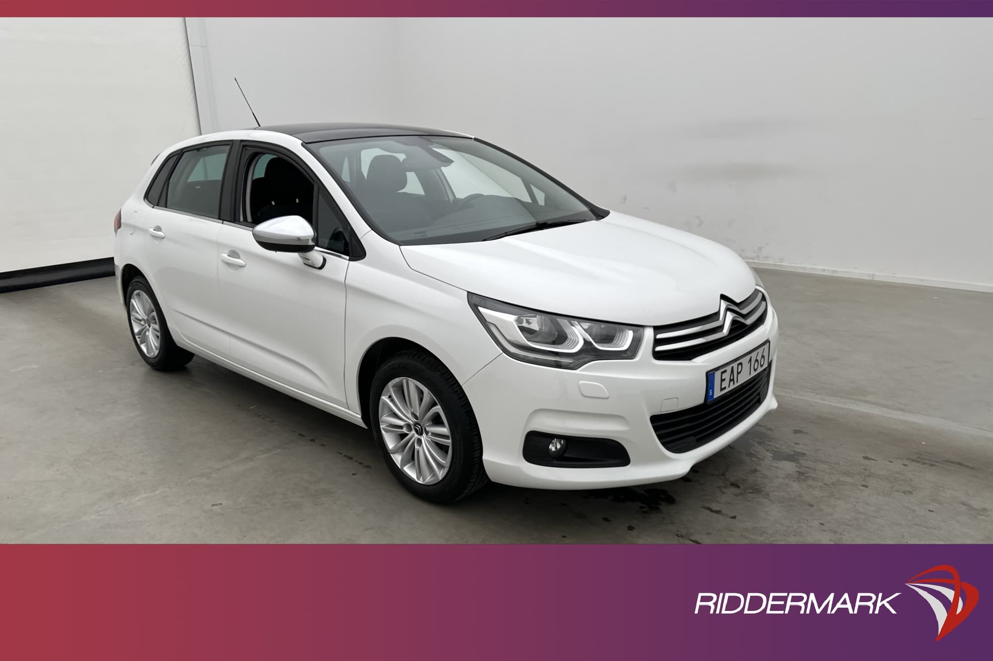 Citroën C4 1.2 e-THP 130hk Panorama Dragkrok 404kr Årsskatt