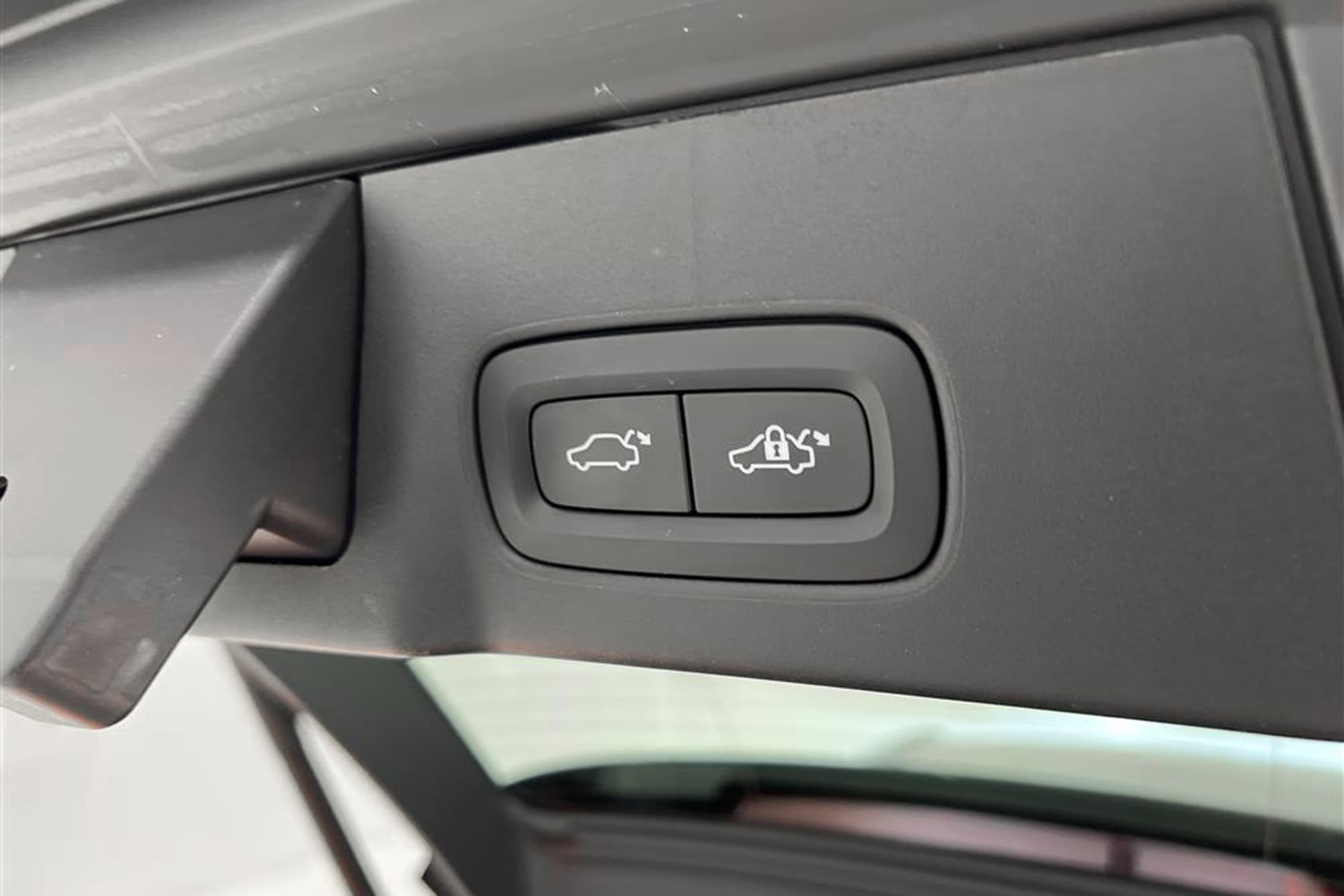 Volvo V90 D4 190hk Inscription D-Värm VOC Skinn GPS Draginteriör