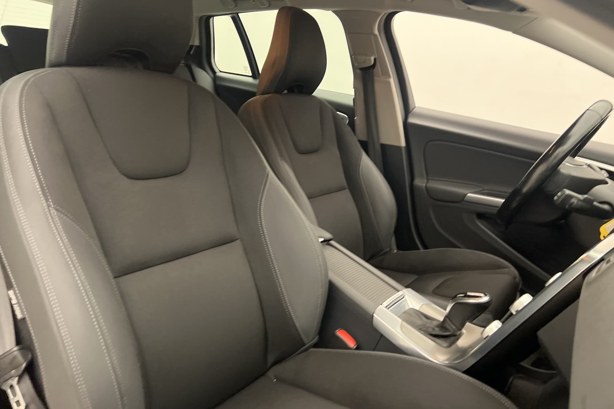 Volvo V60 D4 Momentum VOC Värmare P-Sensorer Rattvärme