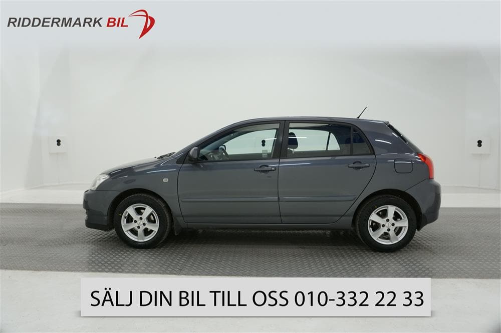 Toyota Corolla 1.6 5dr