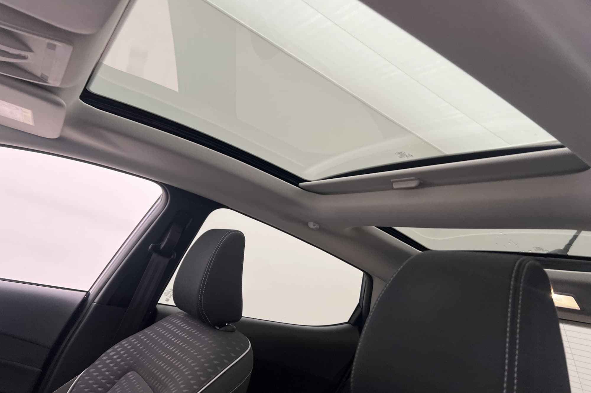 Ford Fiesta EcoBoost 100hk Pano Rattvärme CarPlay Sensorer