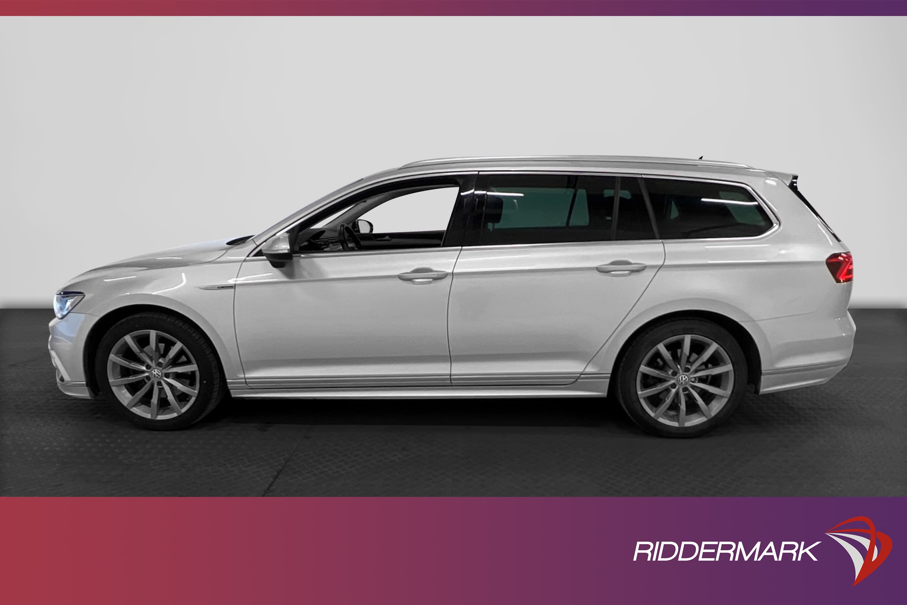 Volkswagen Passat 4M R-Line D-värm Cockpit B-kamera Skinn