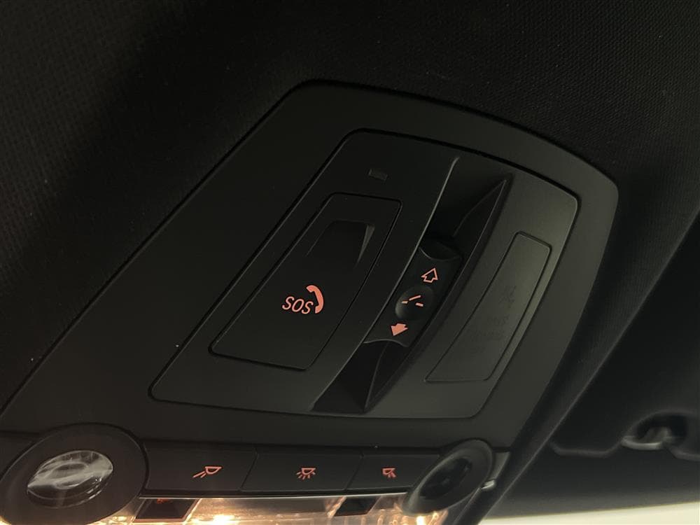 BMW 740d xDrive 313hk M-Sport H/K T-lucka HUD GPS B-kam Drag