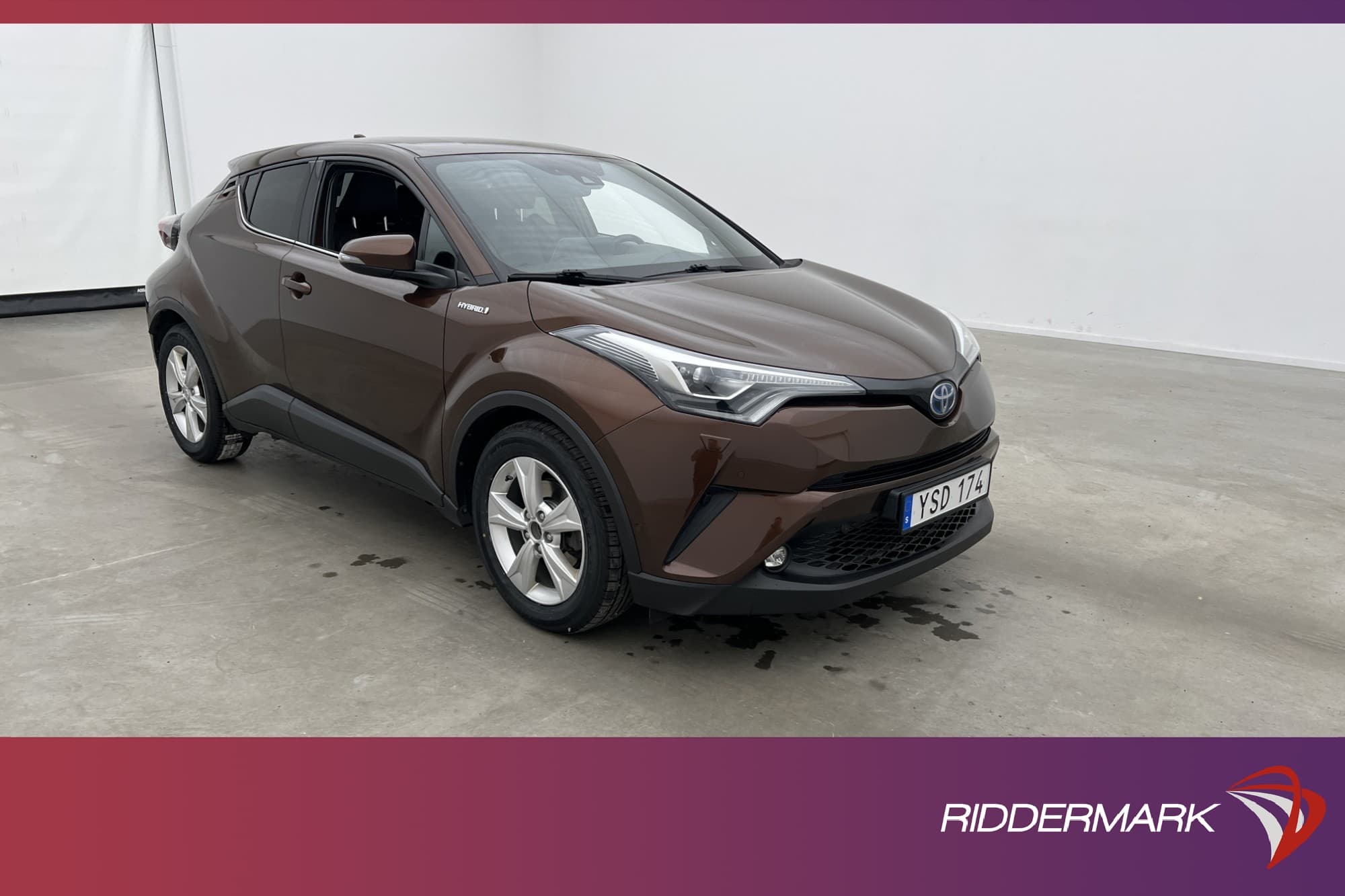 Toyota C-HR Hybrid 122hk Executive JBL M&K-Värm Kamera Drag