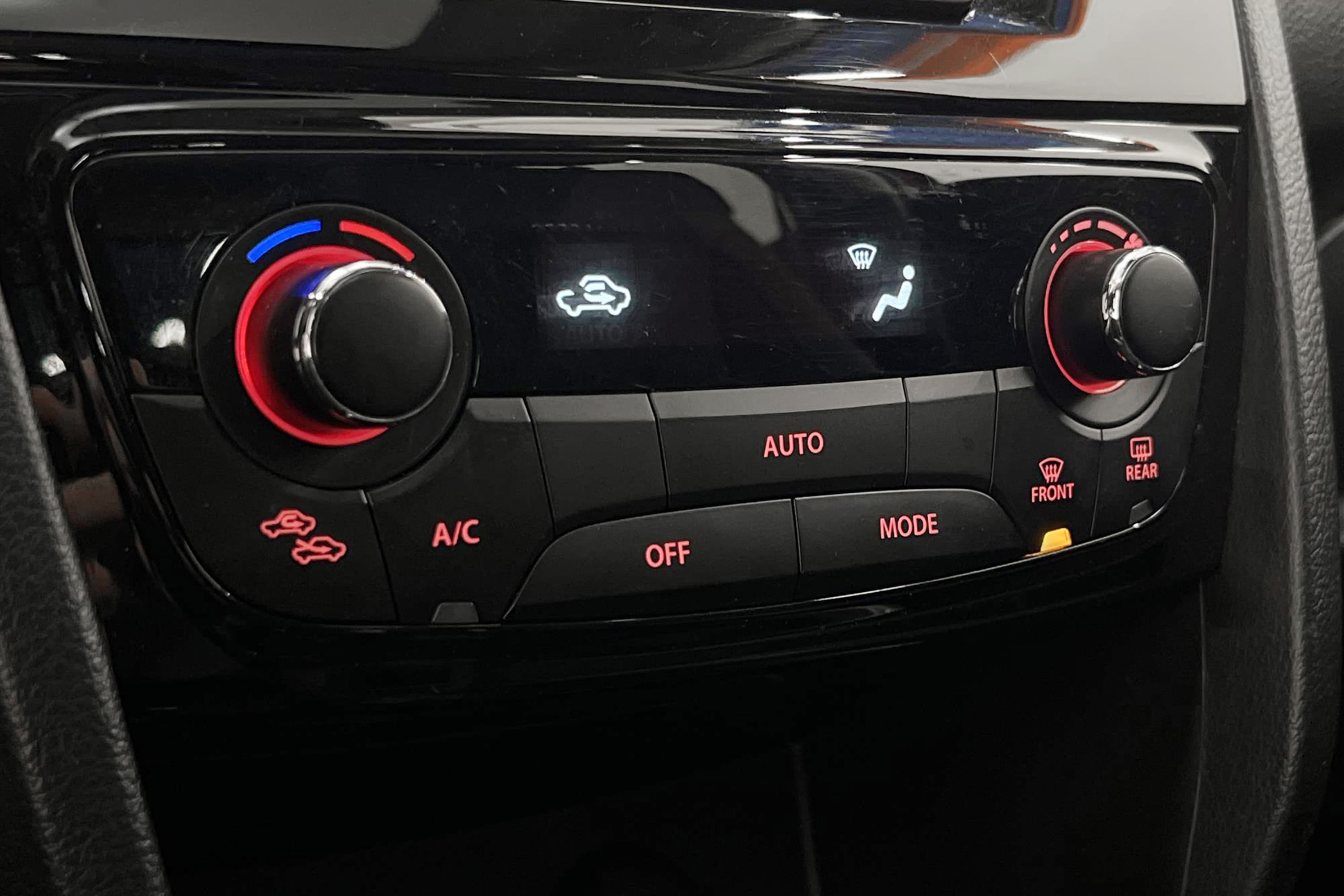 Suzuki Vitara 1.4 AllGrip 140hk Panorama Navigator B-Kamera