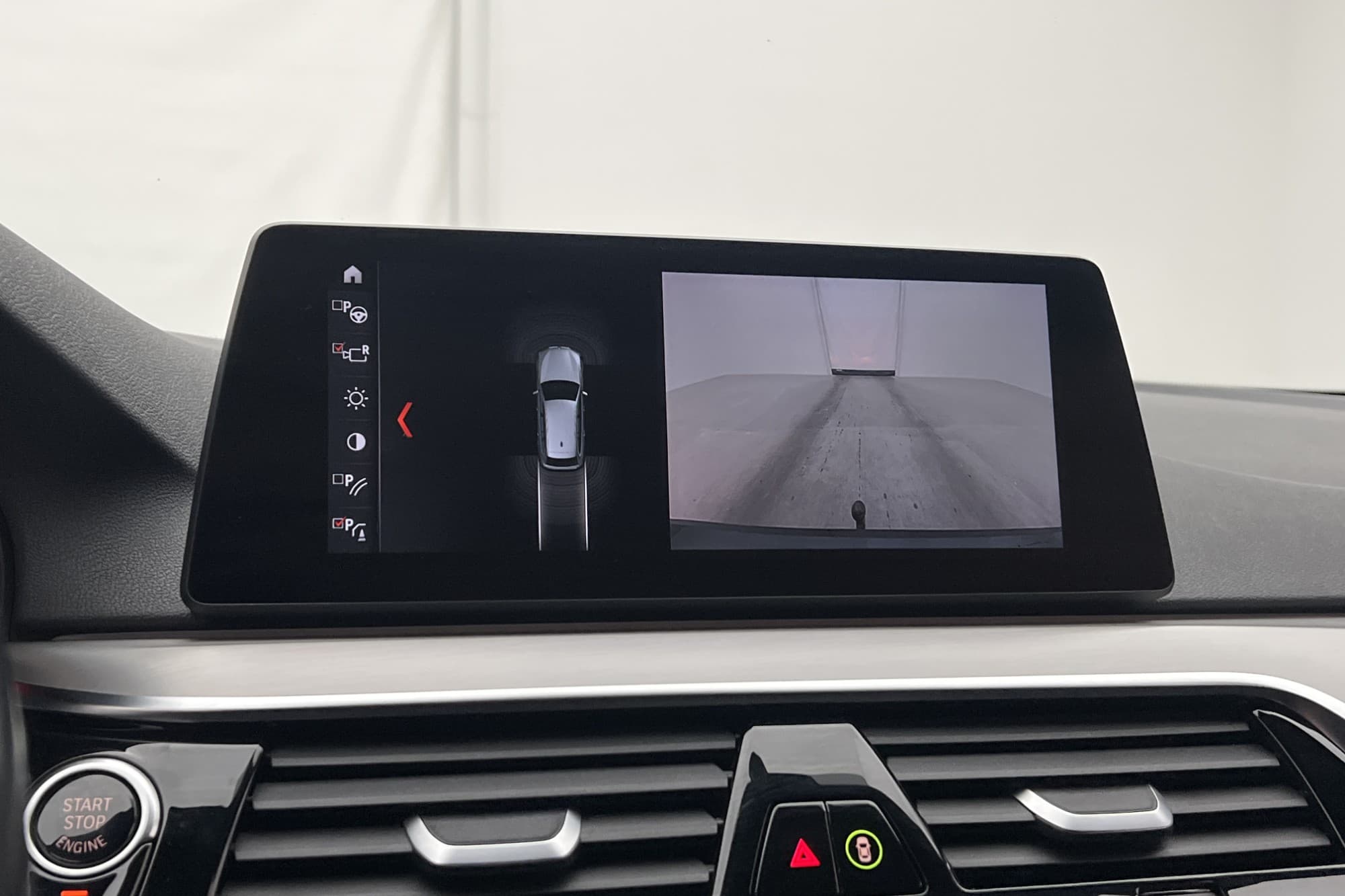 BMW 520 d xDrive Touring M Sport Cockpit HiFi Kamera Drag