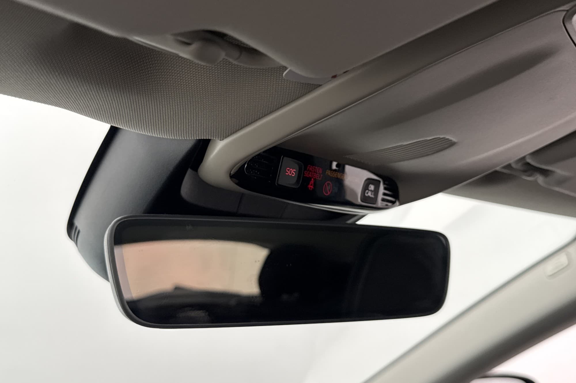 Volvo V40 T3 152hk Momentum Värmare P-Sensorer Farthållare