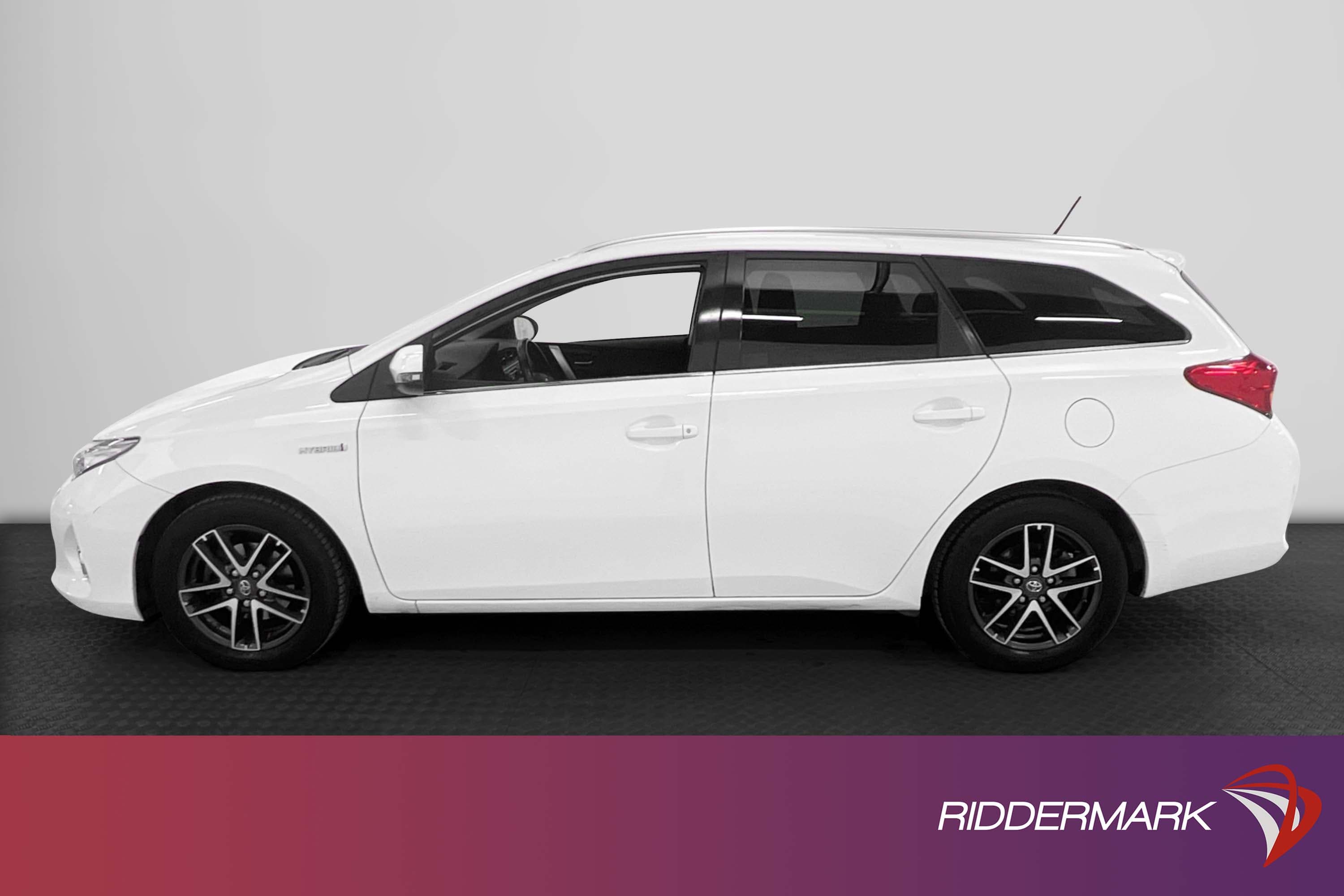 Toyota Auris TS Hybrid e-CVT 136hk