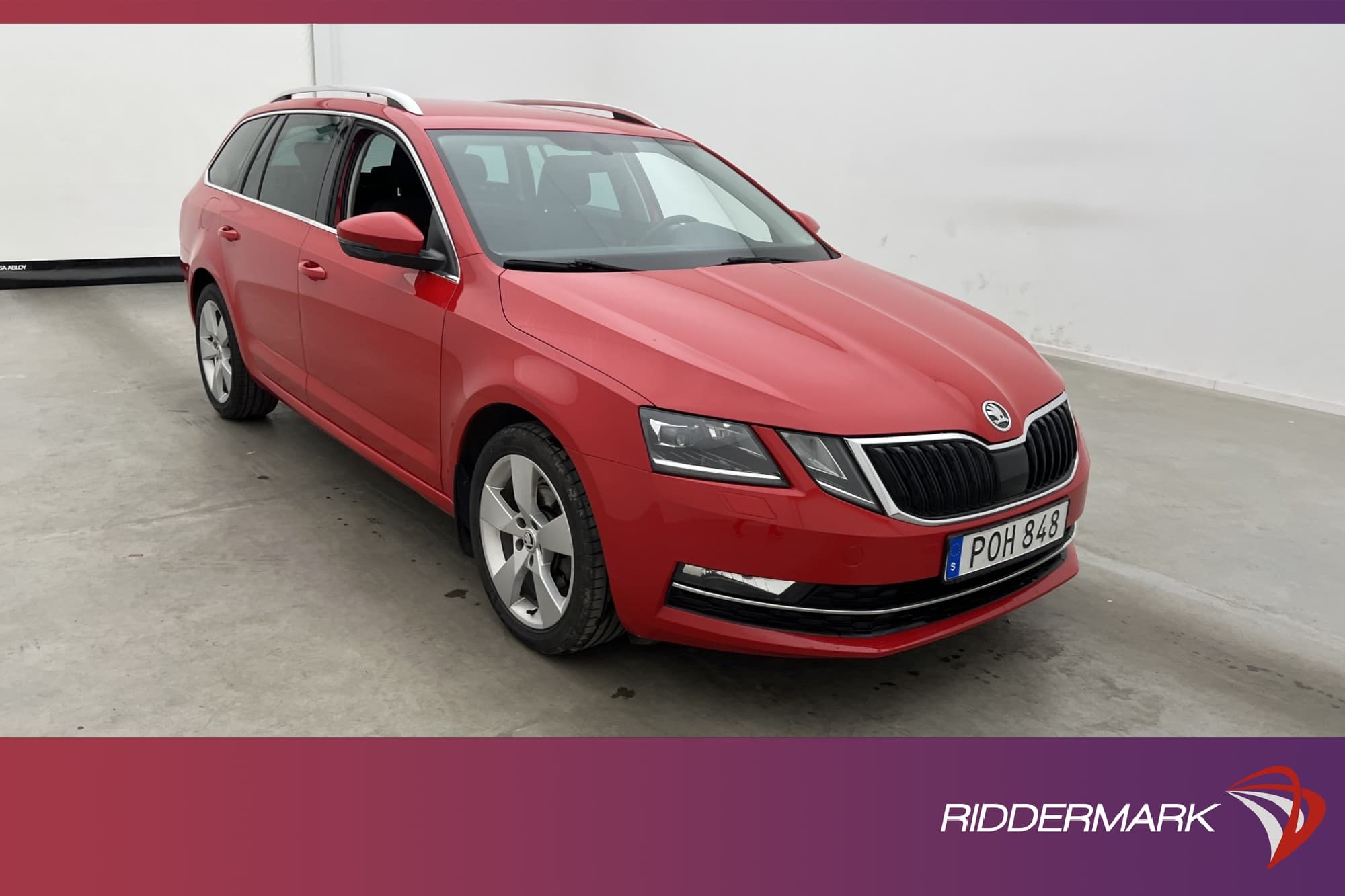 Skoda Octavia Kombi TSI 115hk Style Dragkrok CarPlay Värmare