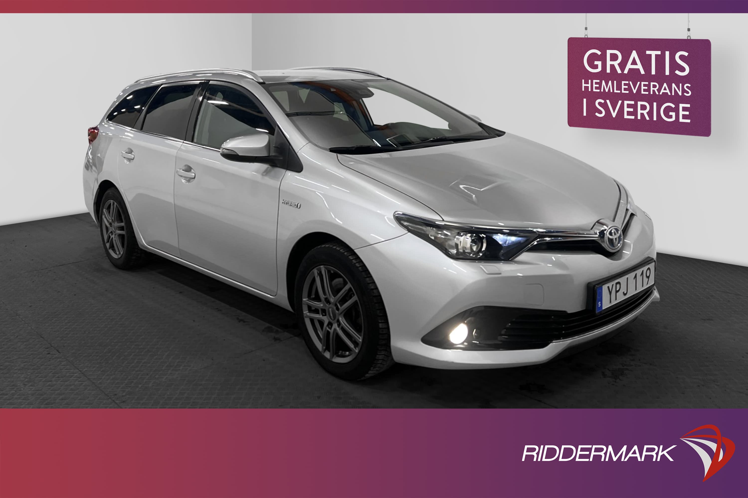 Toyota Auris Touring Sports Hybrid 136hk