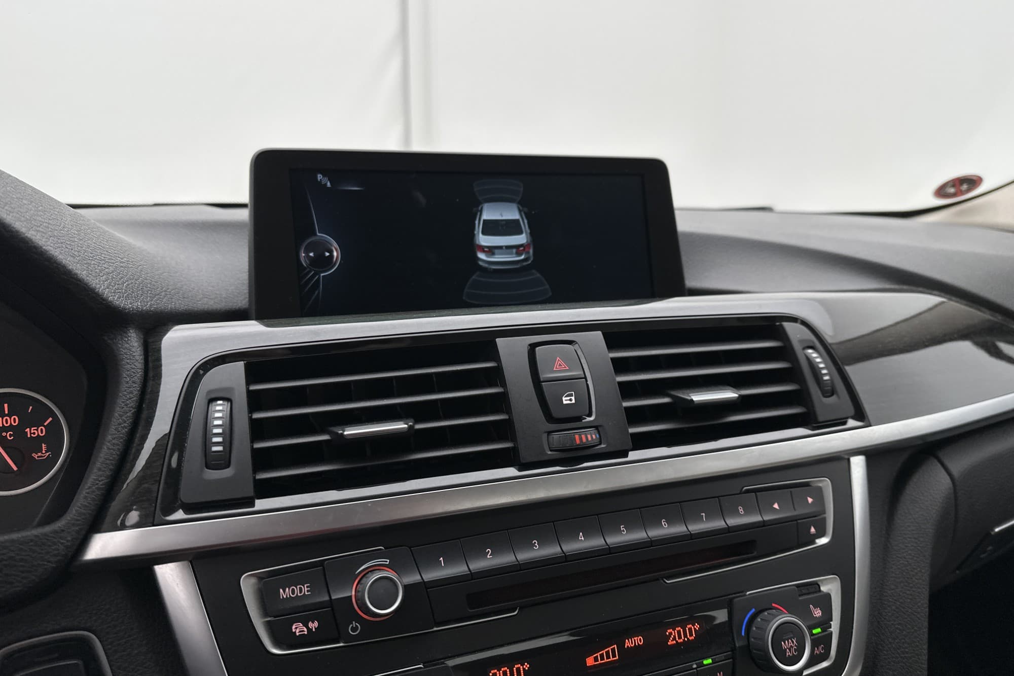 BMW 320 d xDrive 184hk Luxury Line Sensorer Navi LÅGMILAD