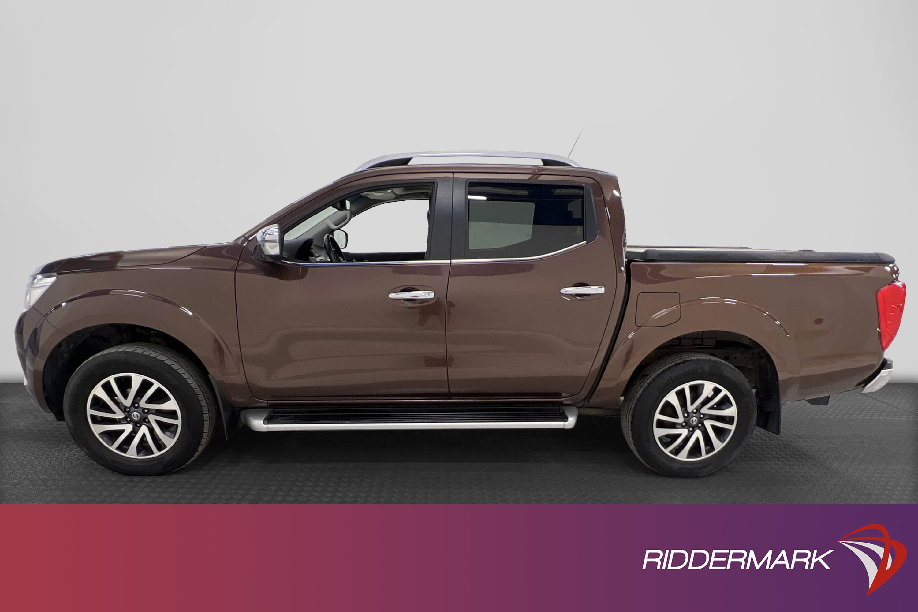 Nissan Navara 2.3dCi Automat 190hk Tekna Diff Taklucka Moms