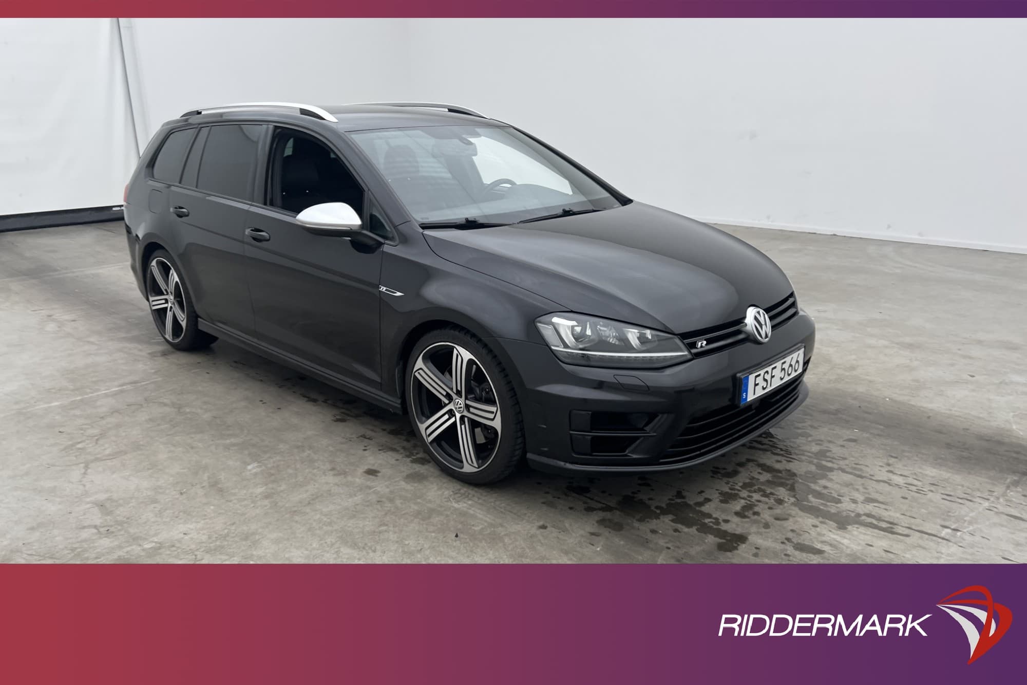 Volkswagen Golf Sportscombi R 4Motion 300hk