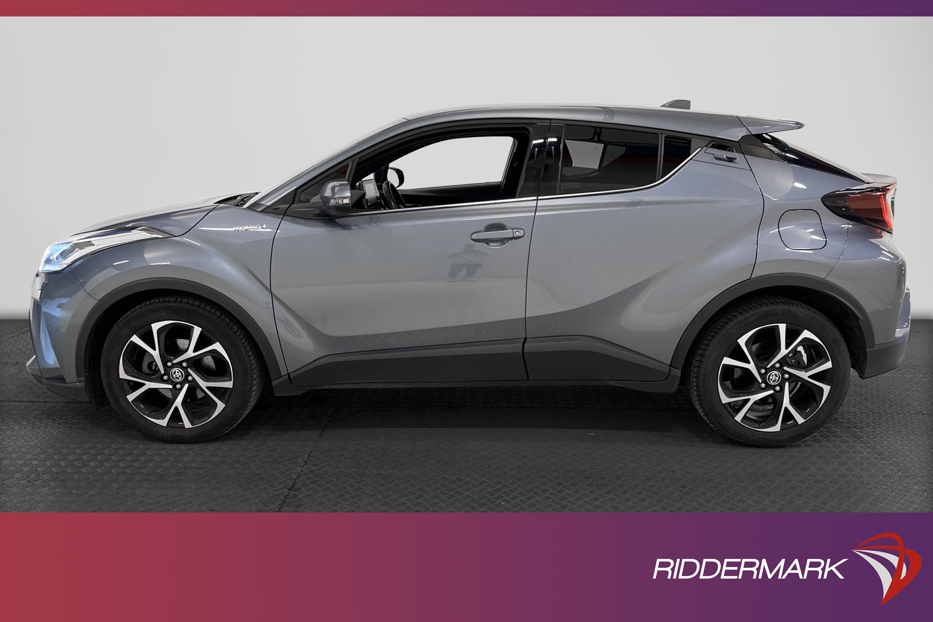 Toyota C-HR Hybrid CVT 122hk B-Kamera
