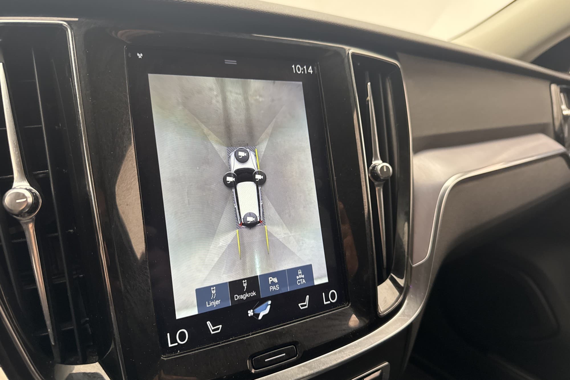 Volvo V60 D3 150hk 360° VOC Värm Navi BLIS