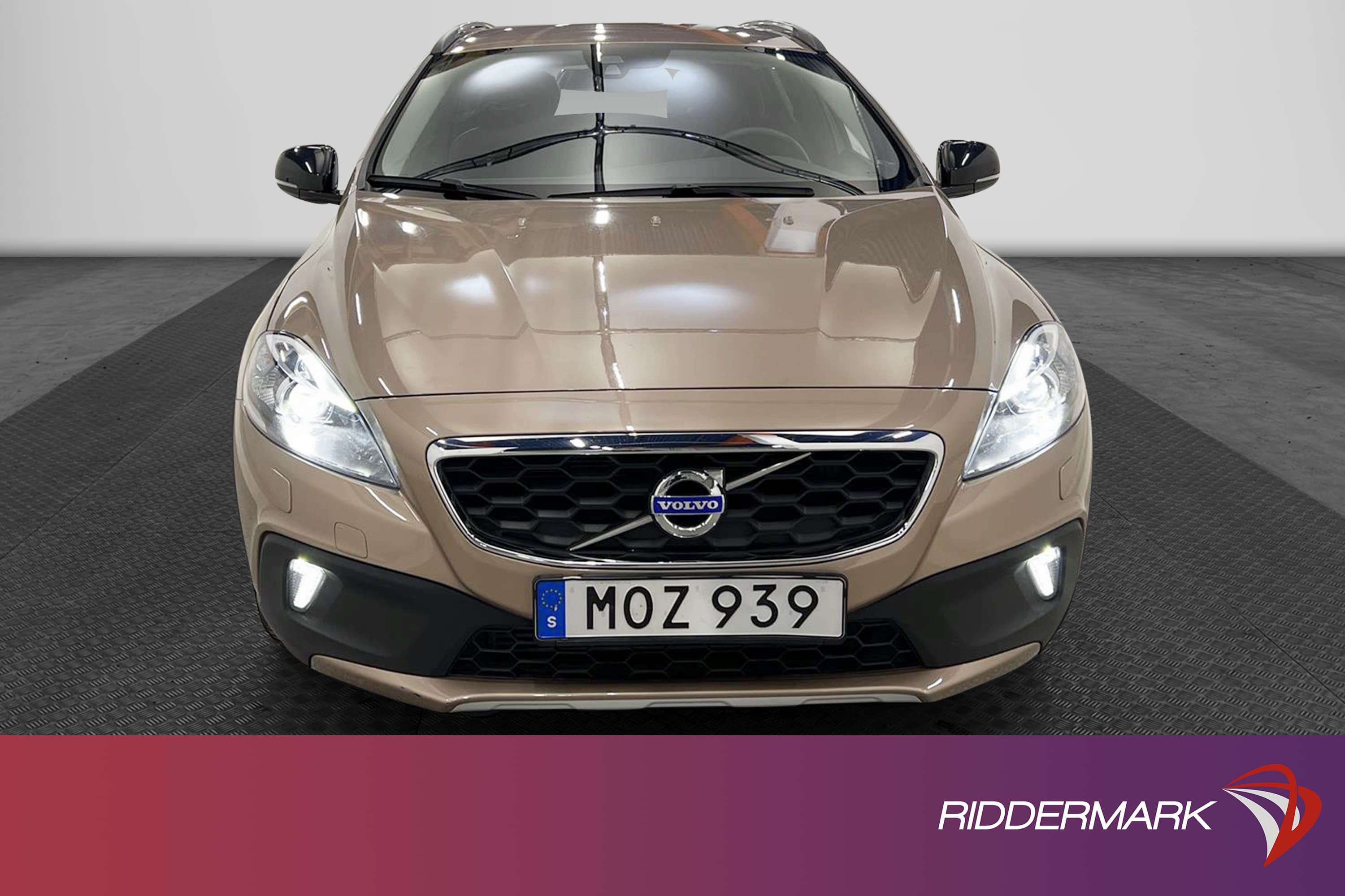 Volvo V40 Cross Country T4 180hk Momentum Sensorer Välservad