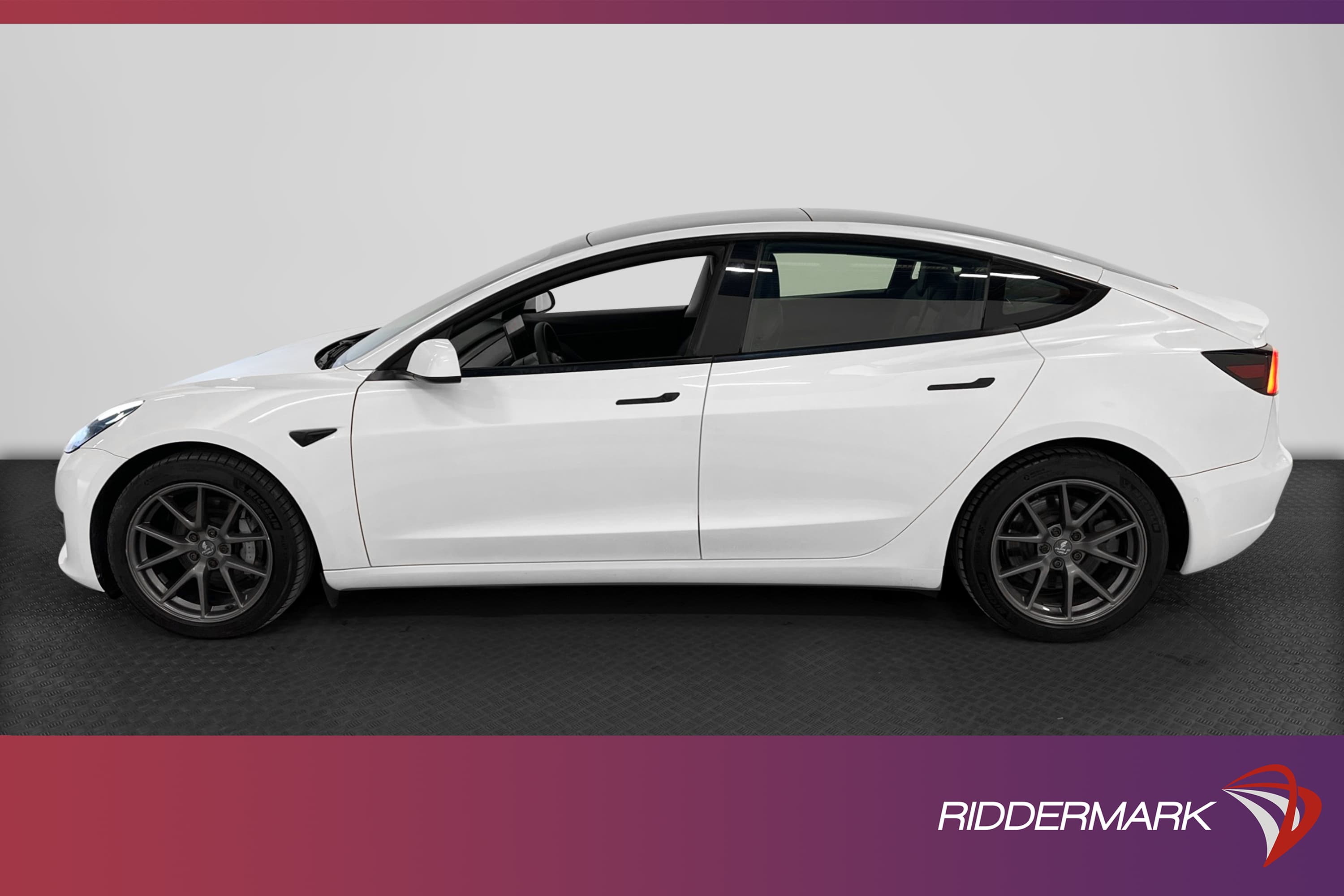 Tesla Model 3 Long Range AWD 440hk