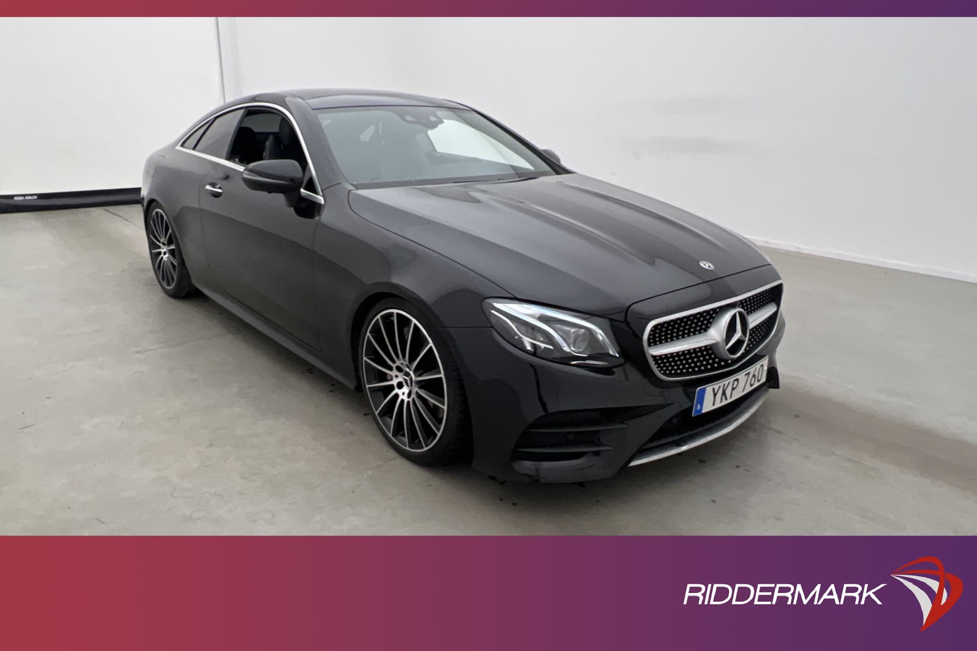 Mercedes-Benz E 300 Coupé