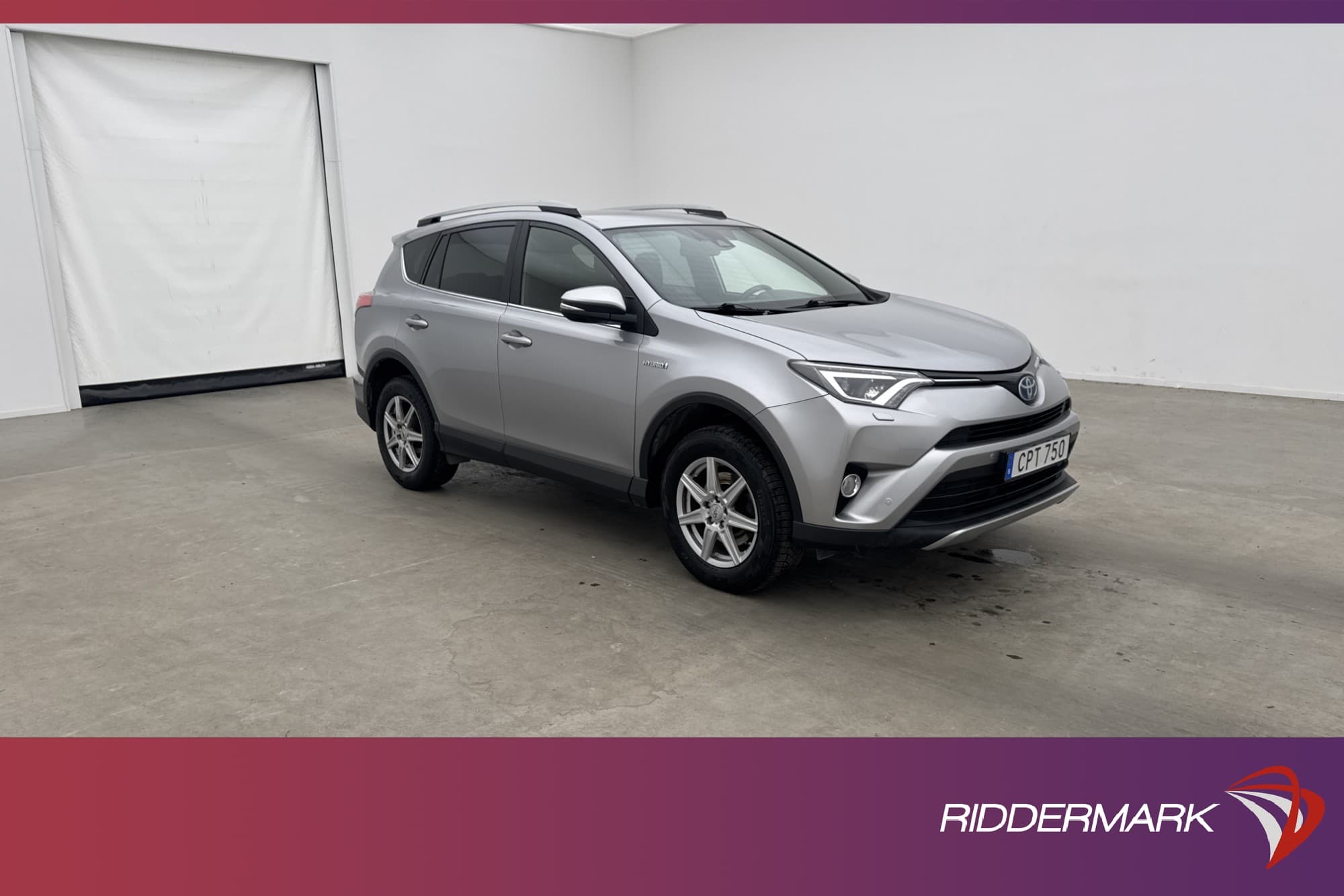 Toyota RAV4 Hybrid AWD 197hk Active Plus Kamera Halvskinn