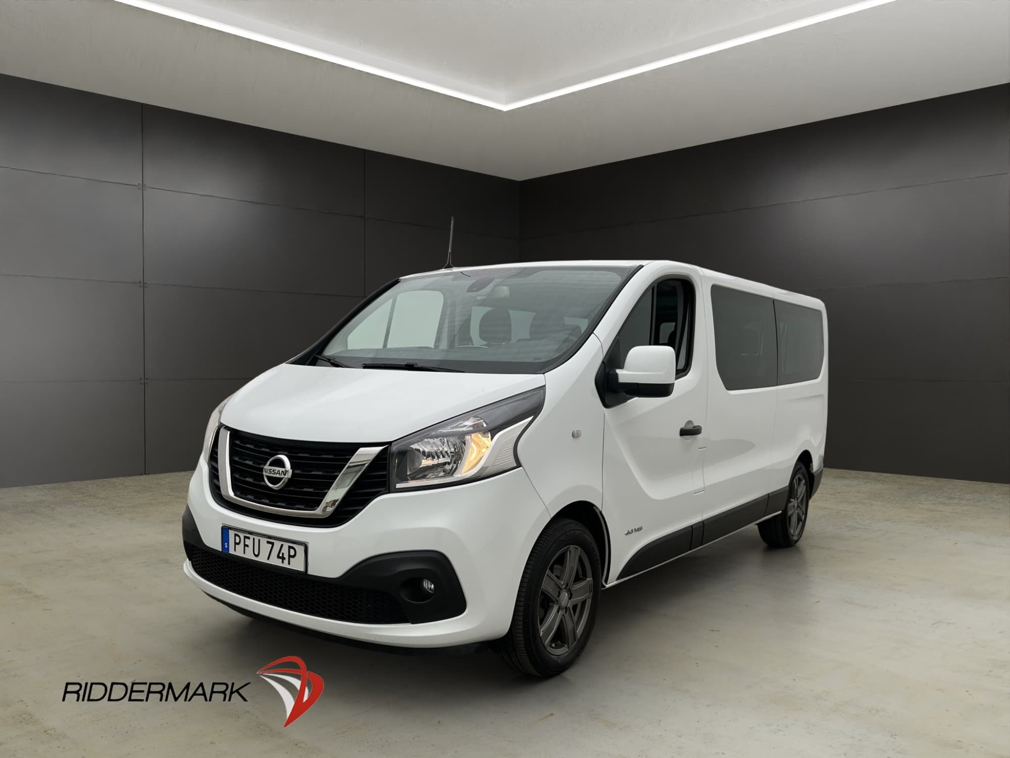 Nissan NV300
