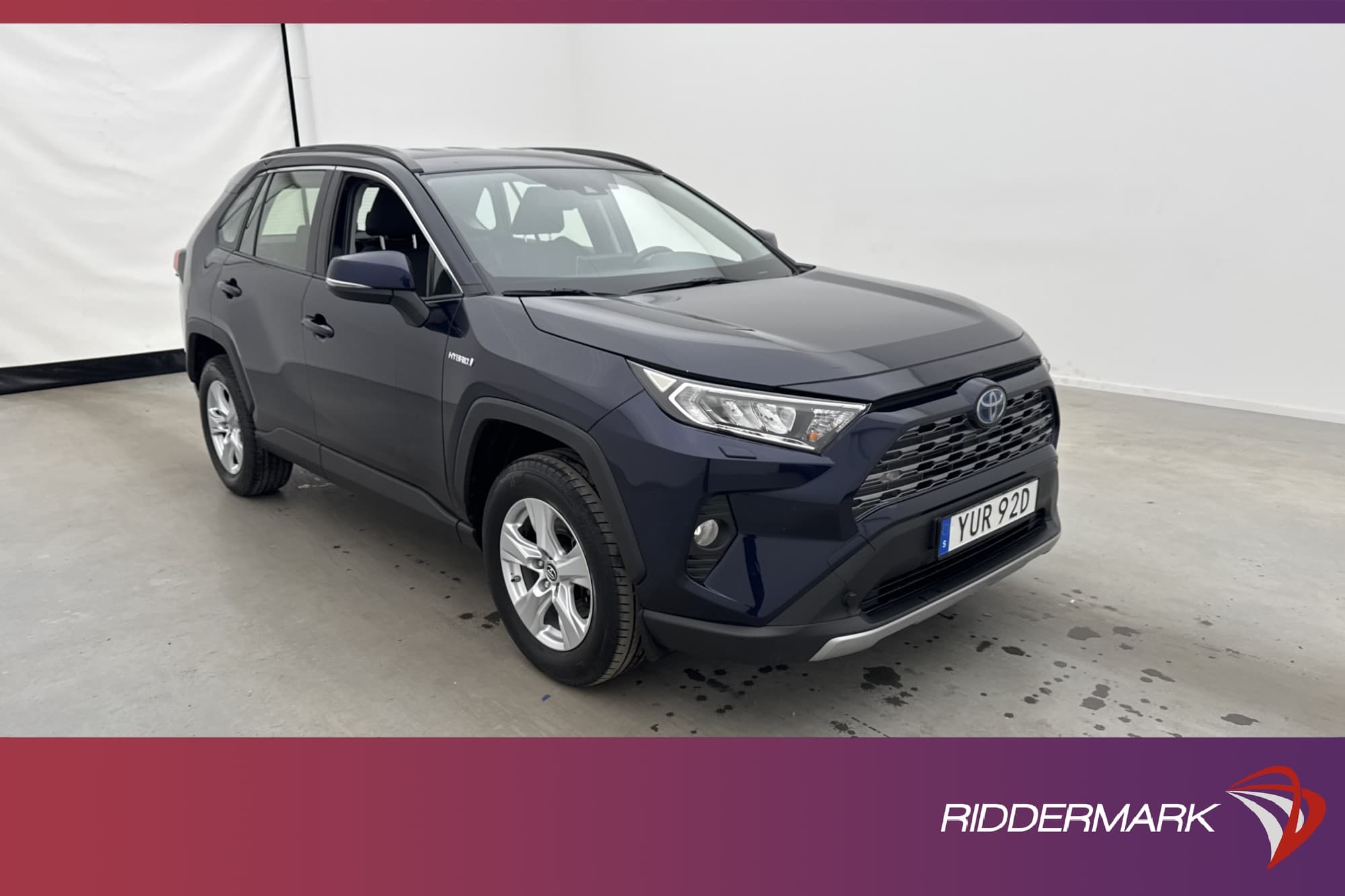 Toyota RAV4 Hybrid AWD E-CVT 222hk