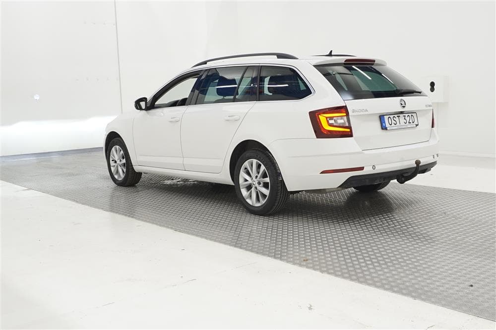 Skoda Octavia 2.0 TDI 4x4 Värmare Kamera Drag 0,49l/mil