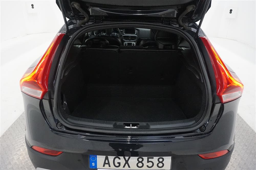 Volvo V40 Cross Country D4 Ocean Race B-kamera VOC 0,43l/milinteriör